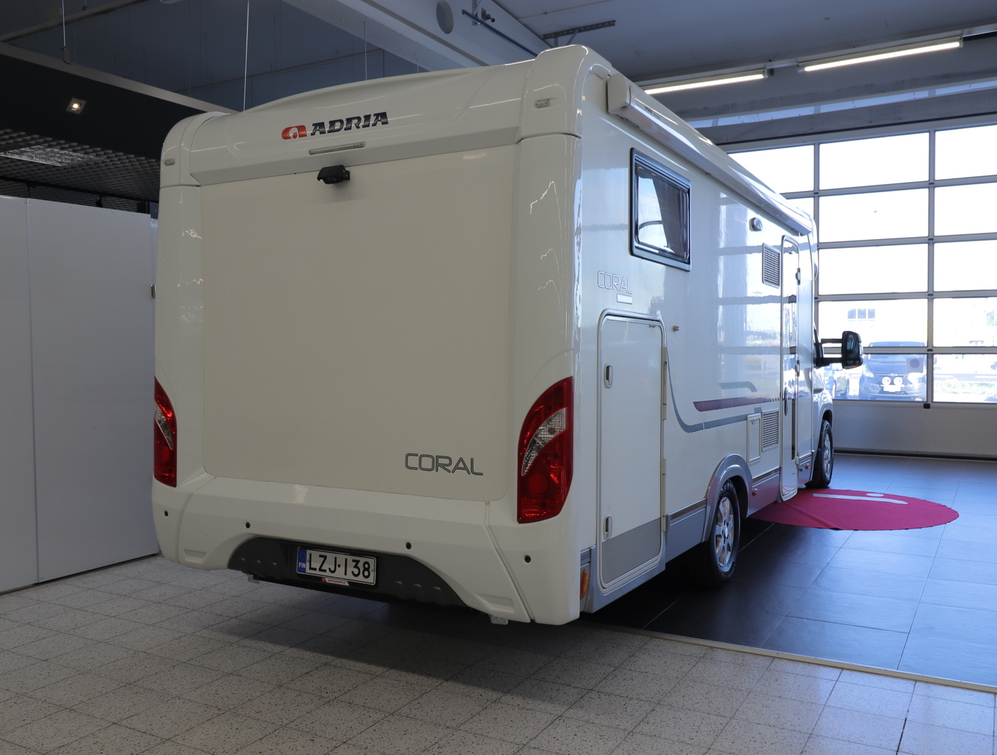ADRIA CORAL S 670 SL 2011