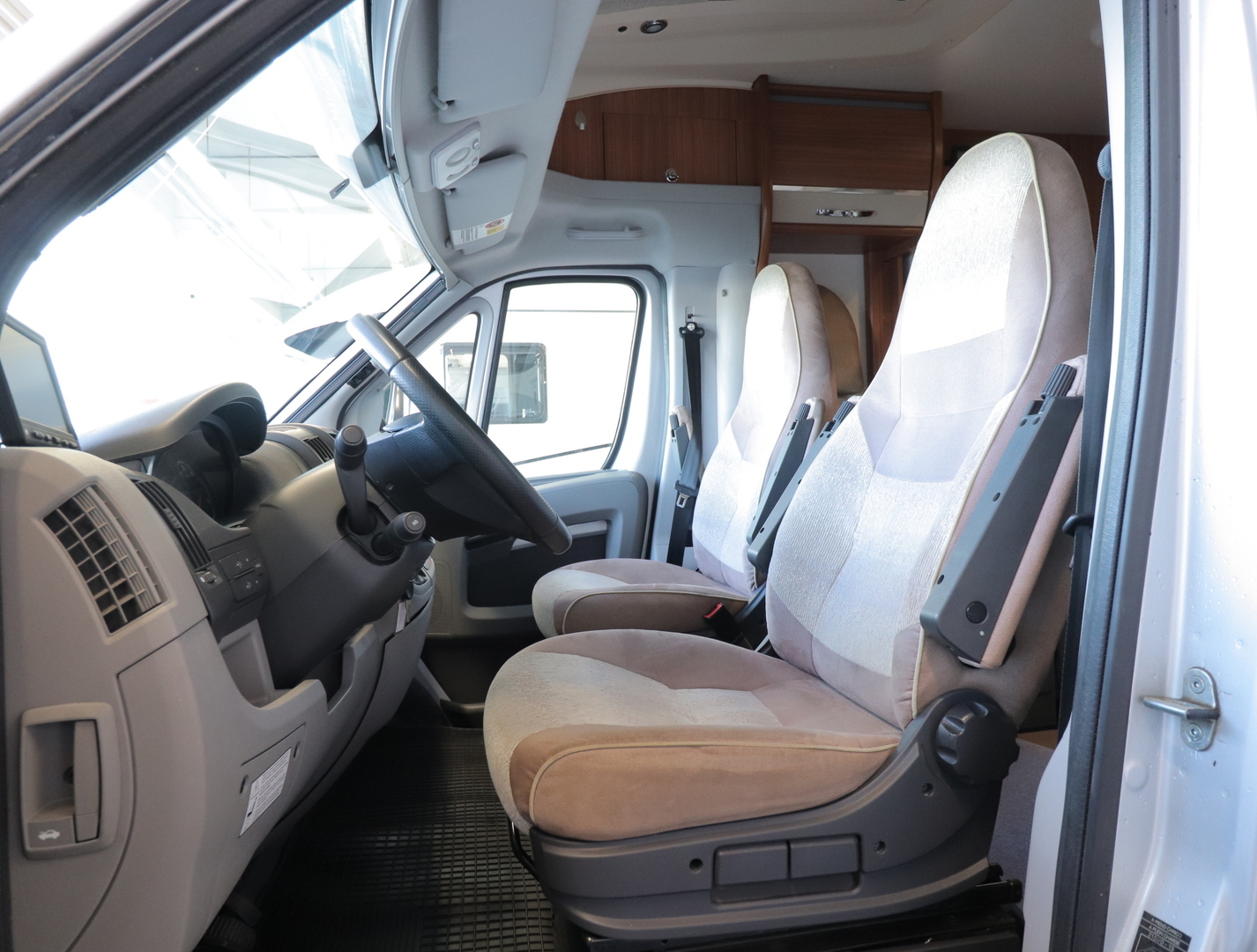 ADRIA CORAL S 670 SL 2011