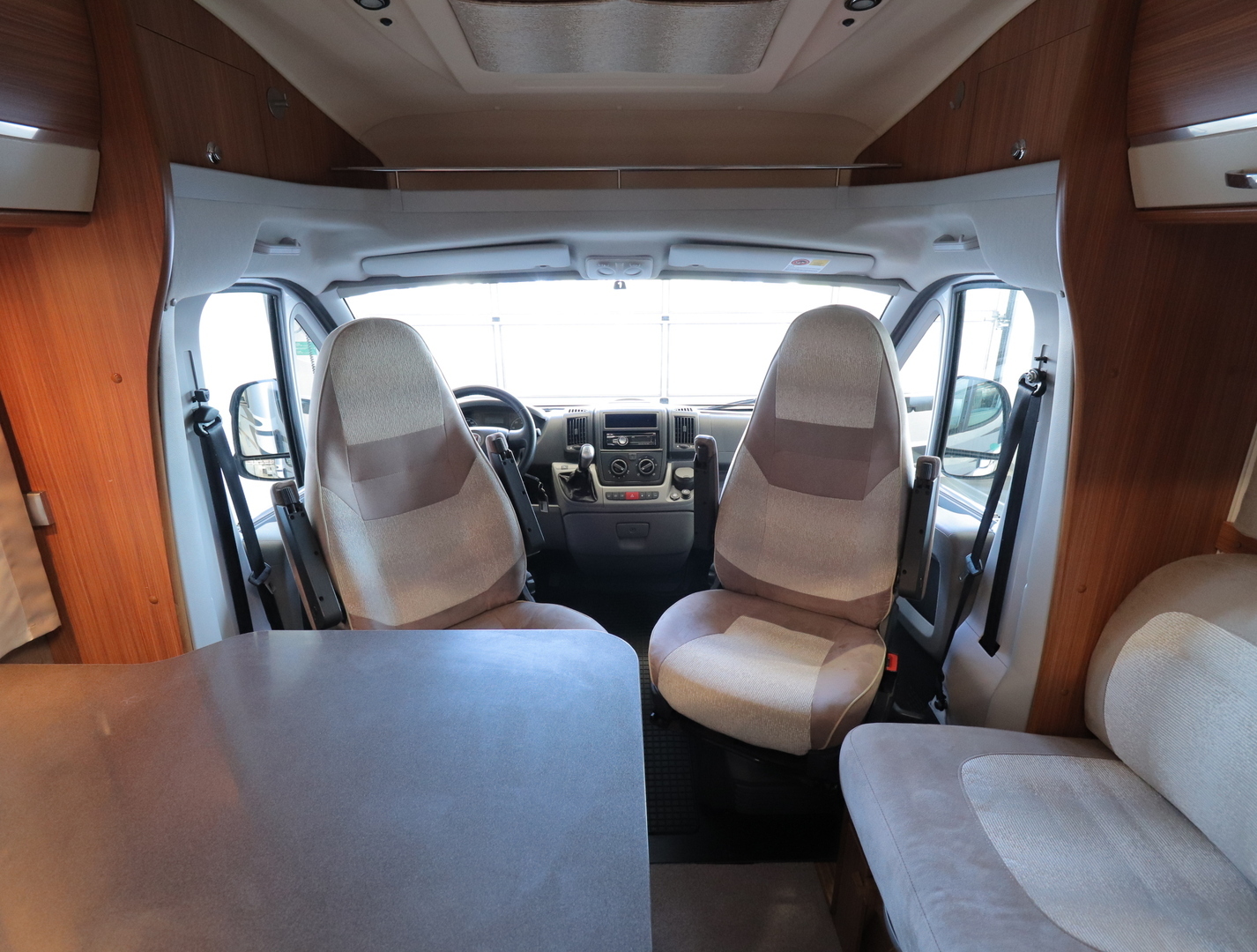 ADRIA CORAL S 670 SL 2011