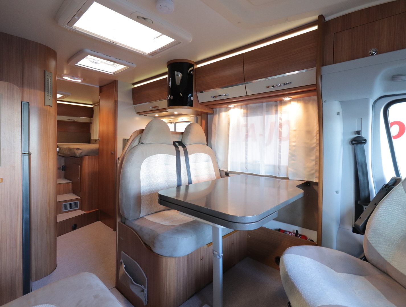 ADRIA CORAL S 670 SL 2011