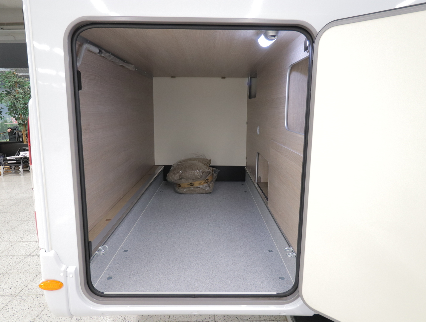 BÜRSTNER Lyseo Time T690 G Skyline Edition 2025