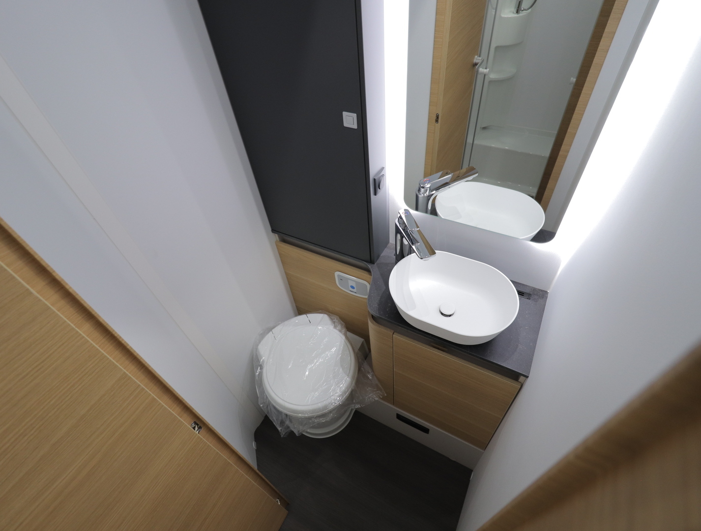 ADRIA MATRIX 670 SL 60 YEARS SELECTION 2026