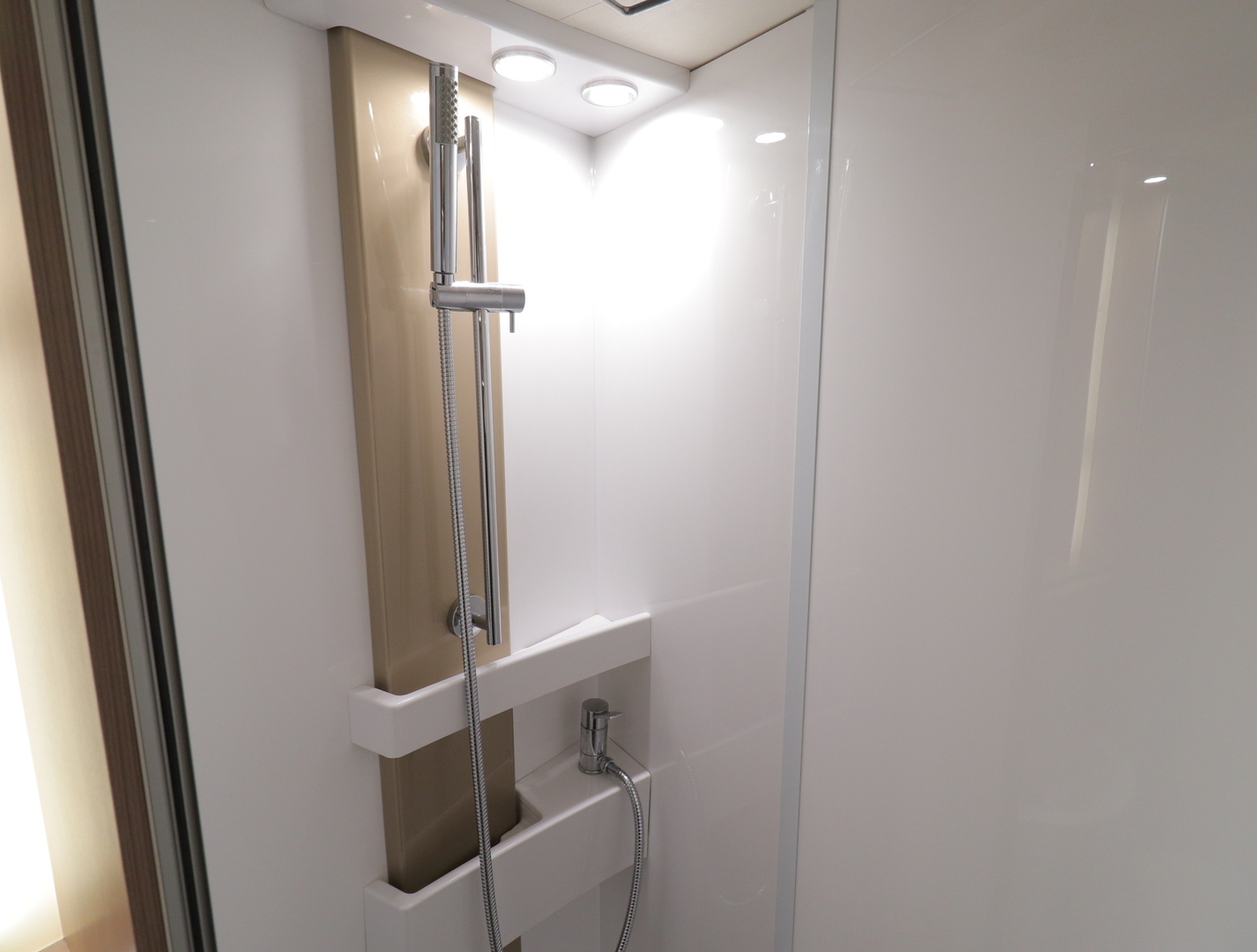 BÜRSTNER LYSEO T 734 HARMONY LINE 2021