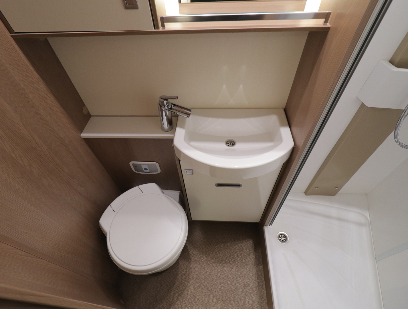 BÜRSTNER LYSEO T 734 HARMONY LINE 2021