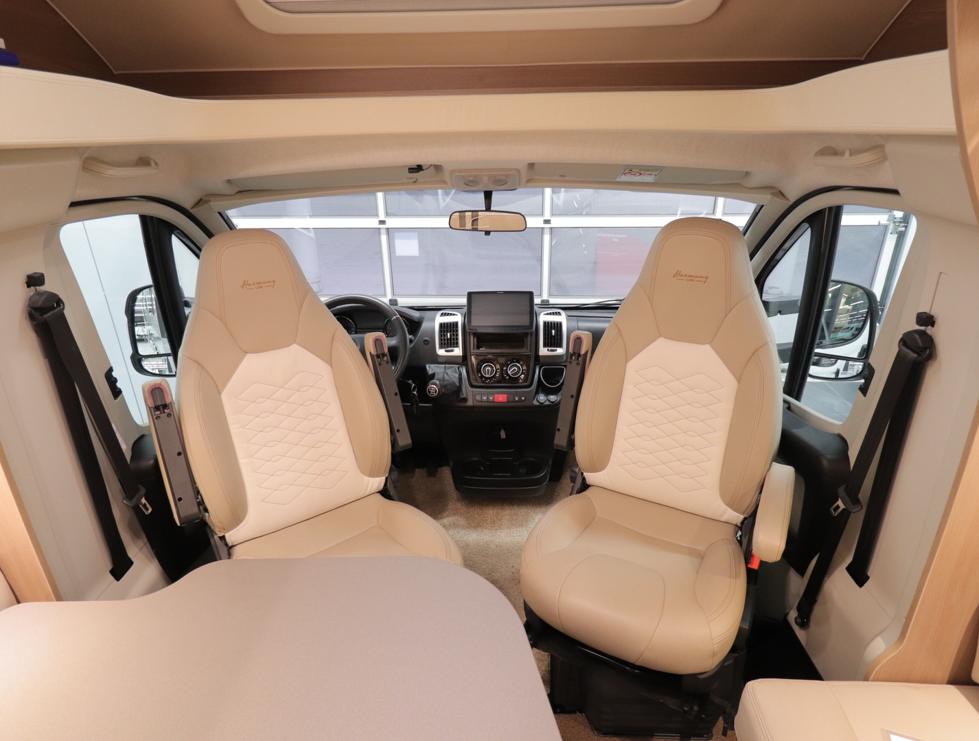 BÜRSTNER LYSEO T 734 HARMONY LINE 2021