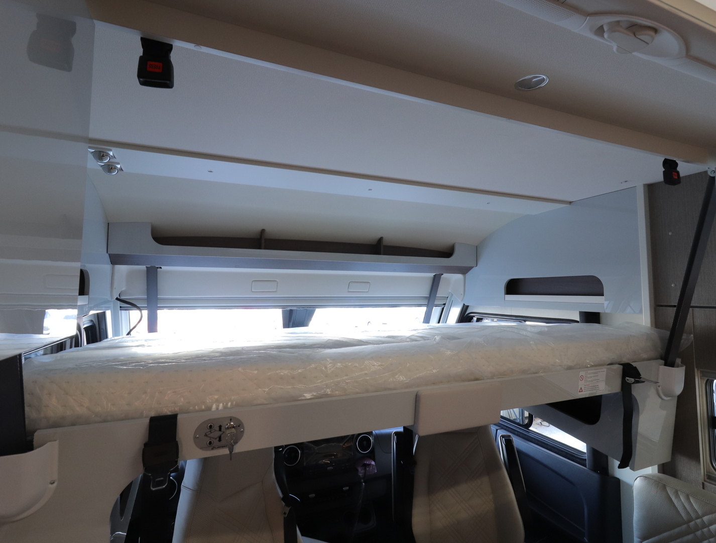 BÜRSTNER ELEGANCE i 920 G ALDE 2024