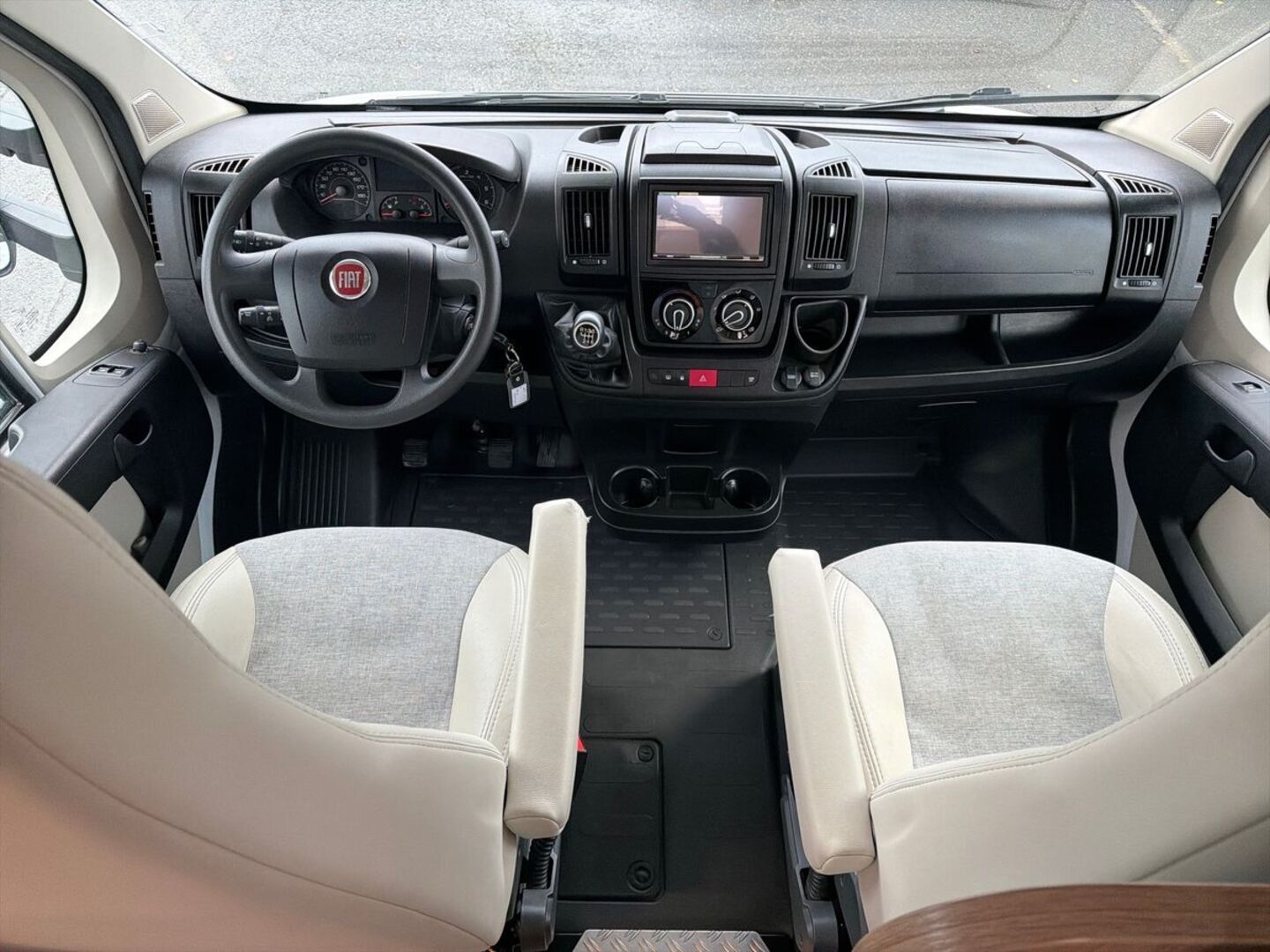 CARADO A 461 2019