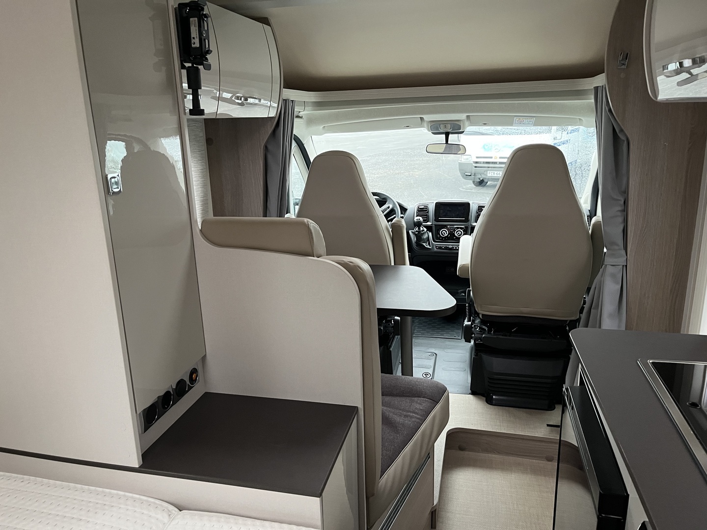 BÜRSTNER NEXXO VAN T 569 2024