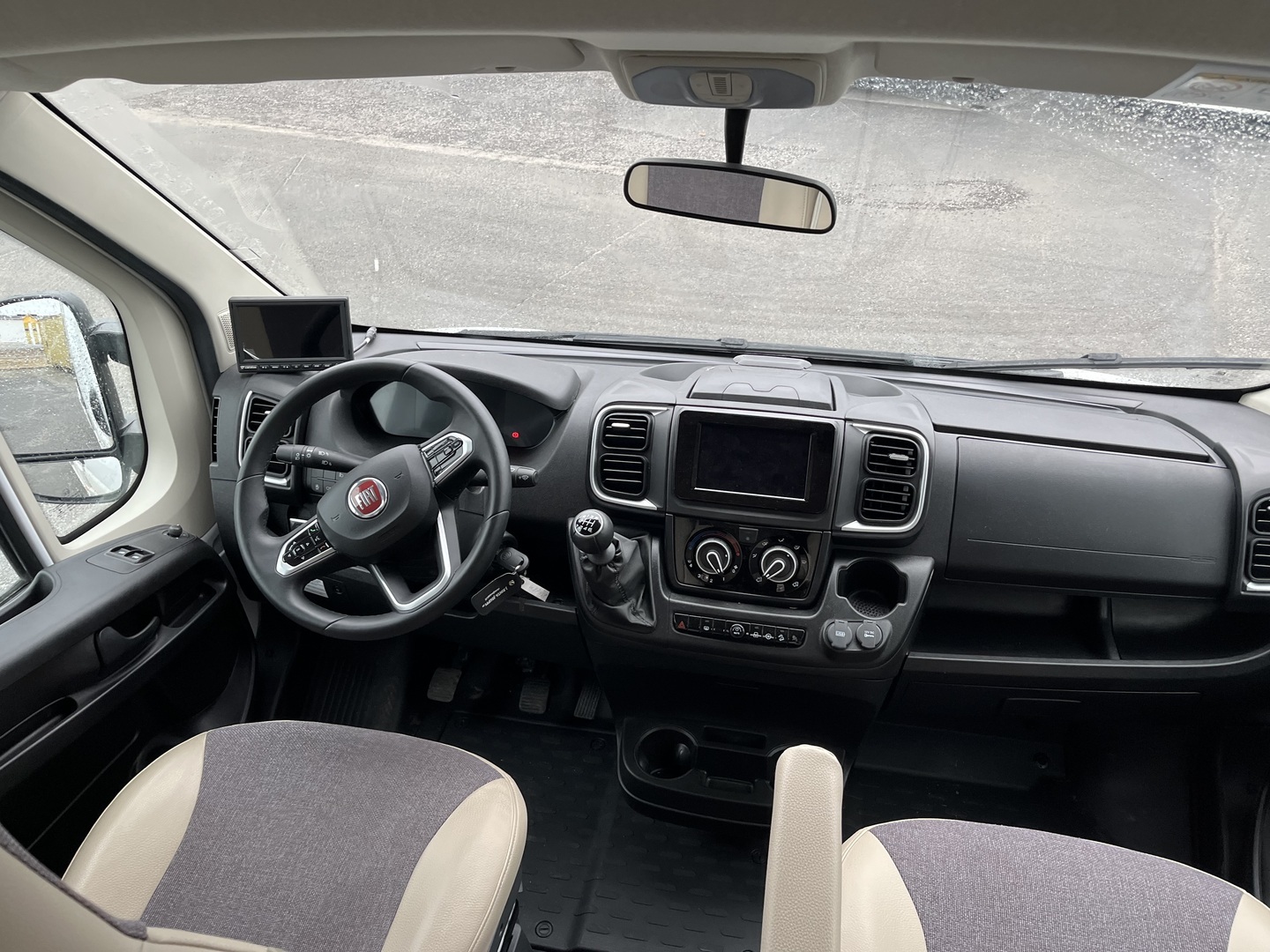 BÜRSTNER NEXXO VAN T 569 2024