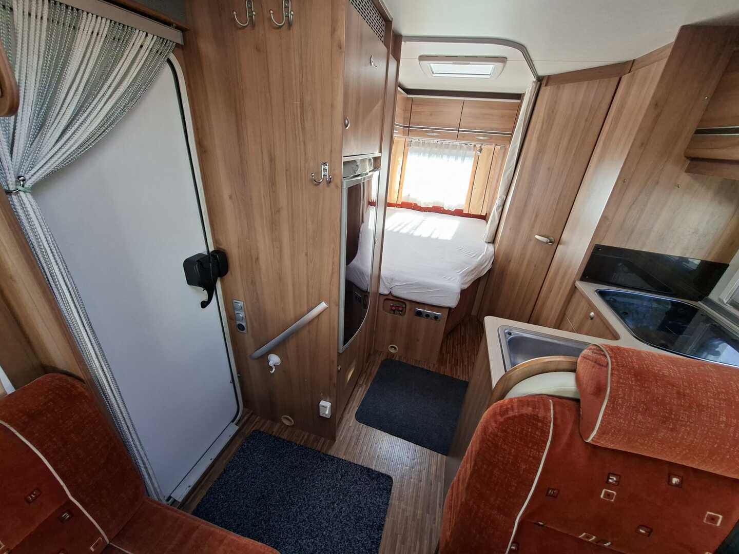 BÜRSTNER T660 Nexxo 2009