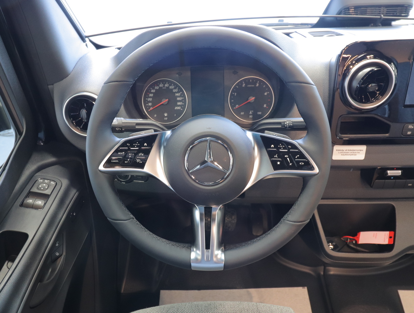 BÜRSTNER HABITON HM 6.0 2026