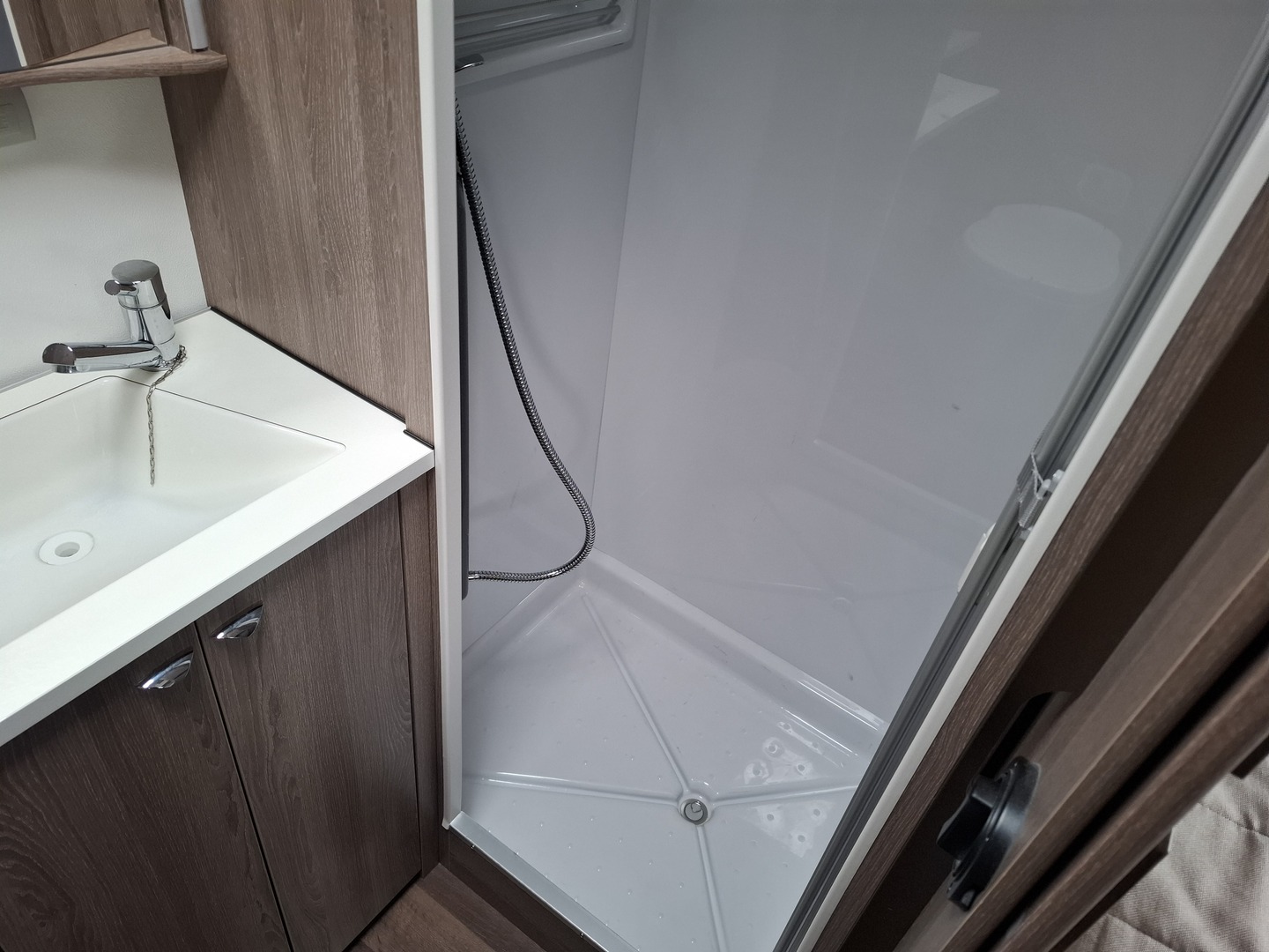 KABE Travel Master  740T 2016