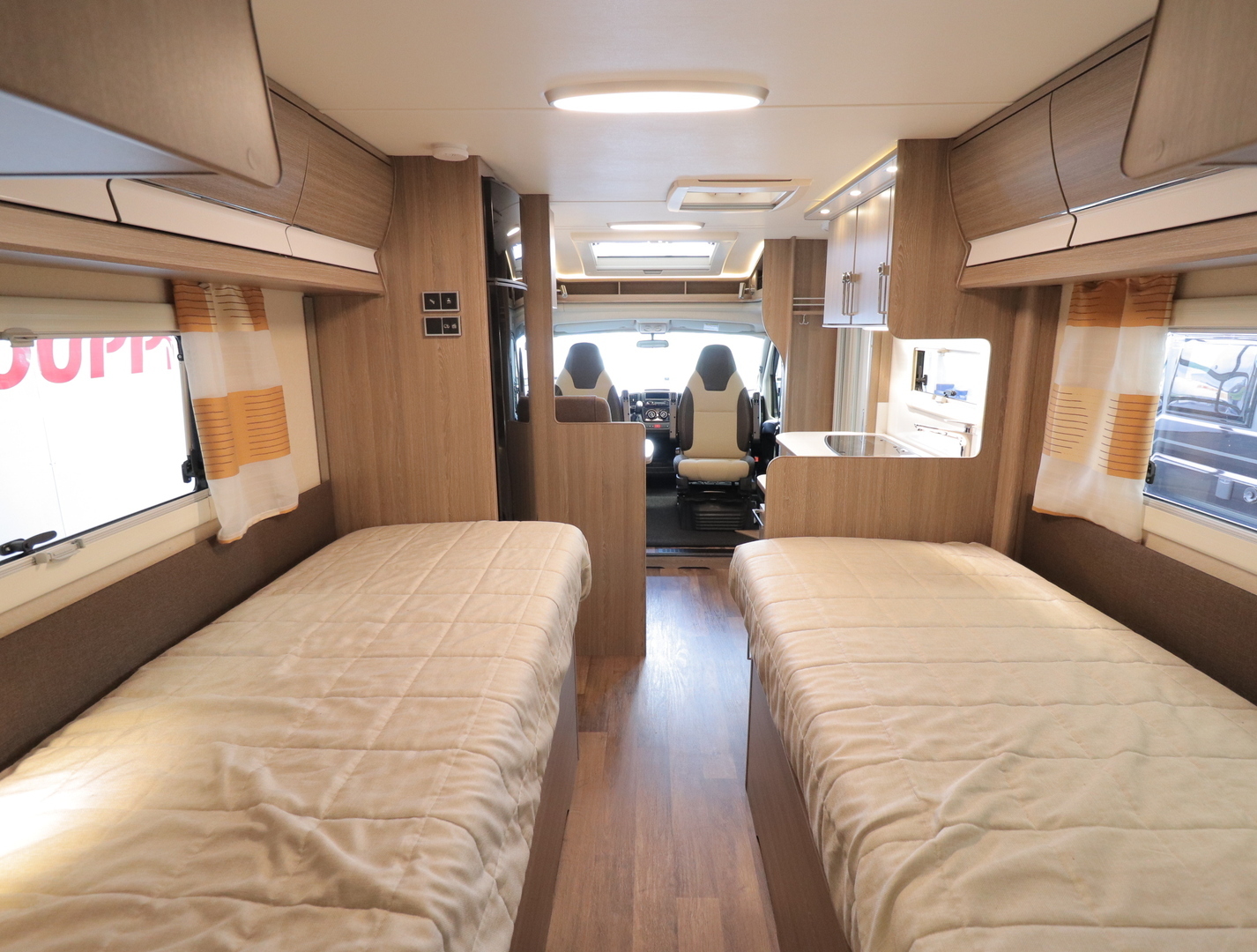 KABE Travel Master 740T 24