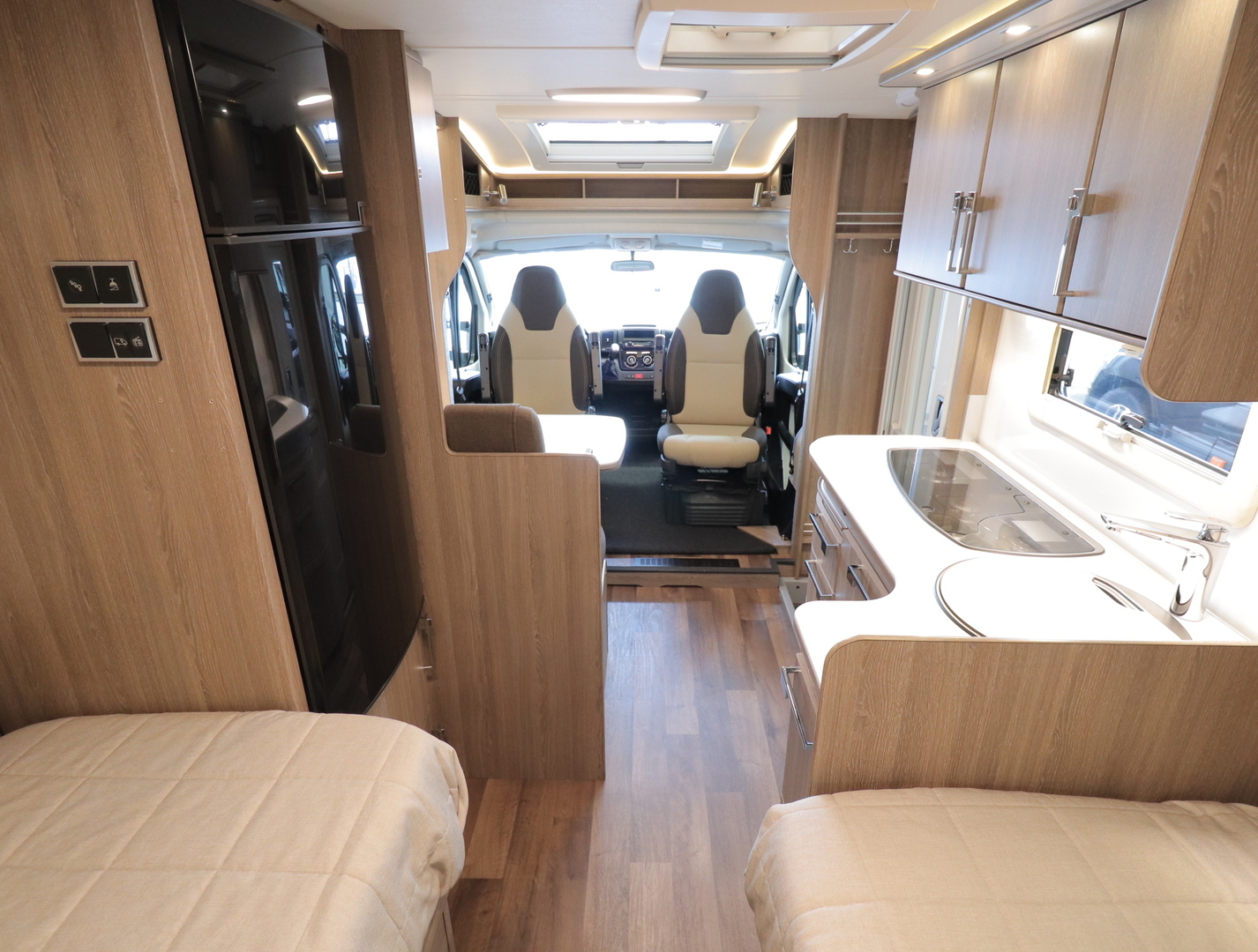KABE Travel Master 740T 25