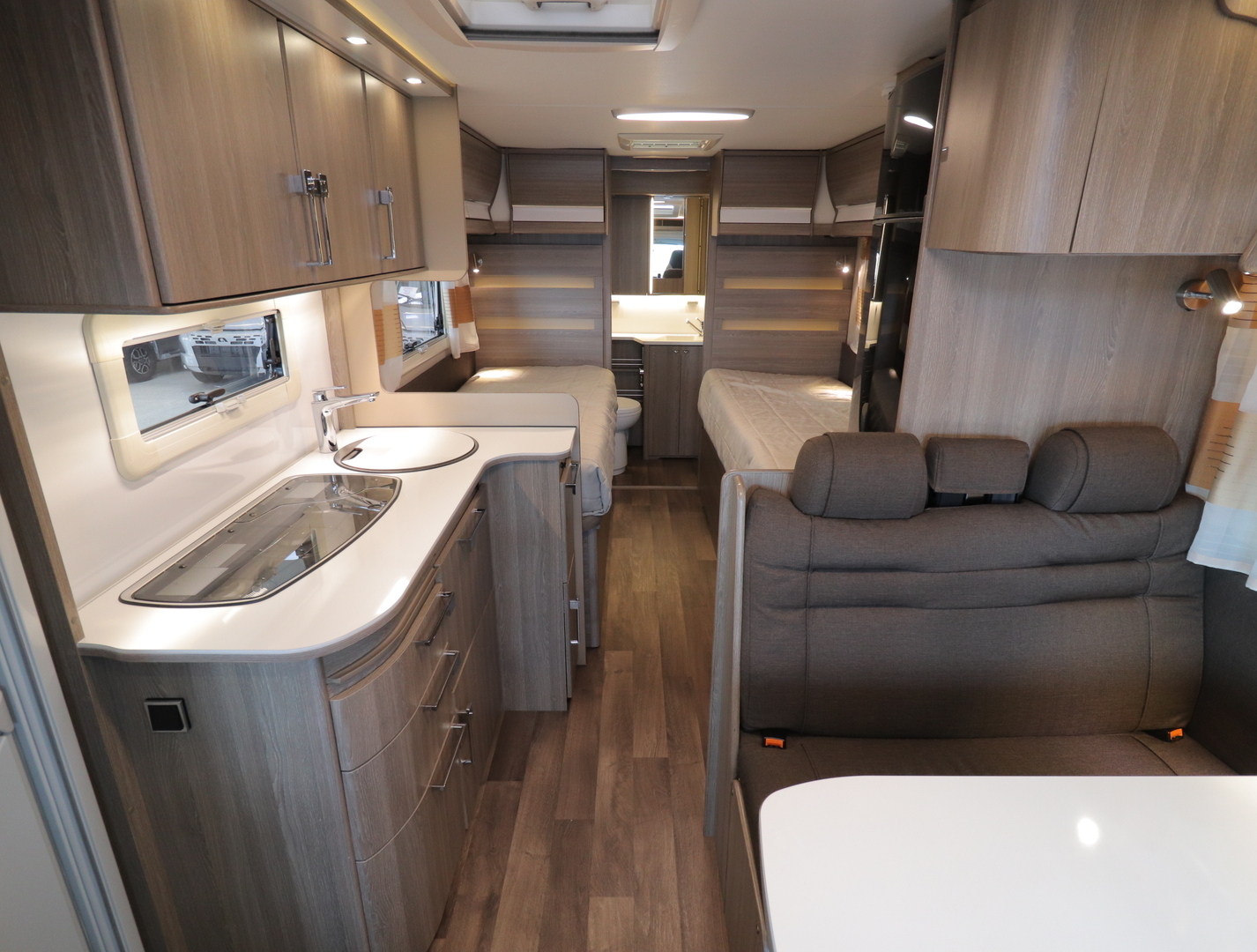 KABE Travel Master 740T 28