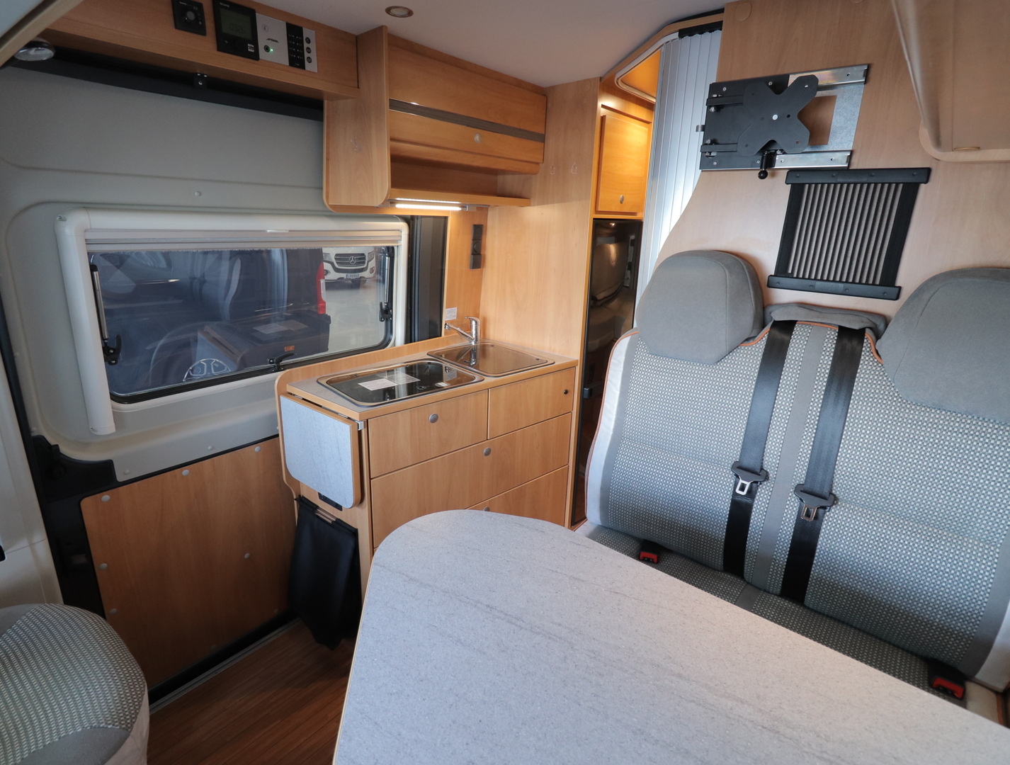 PÖSSL ROADCRUISER R 640 2020