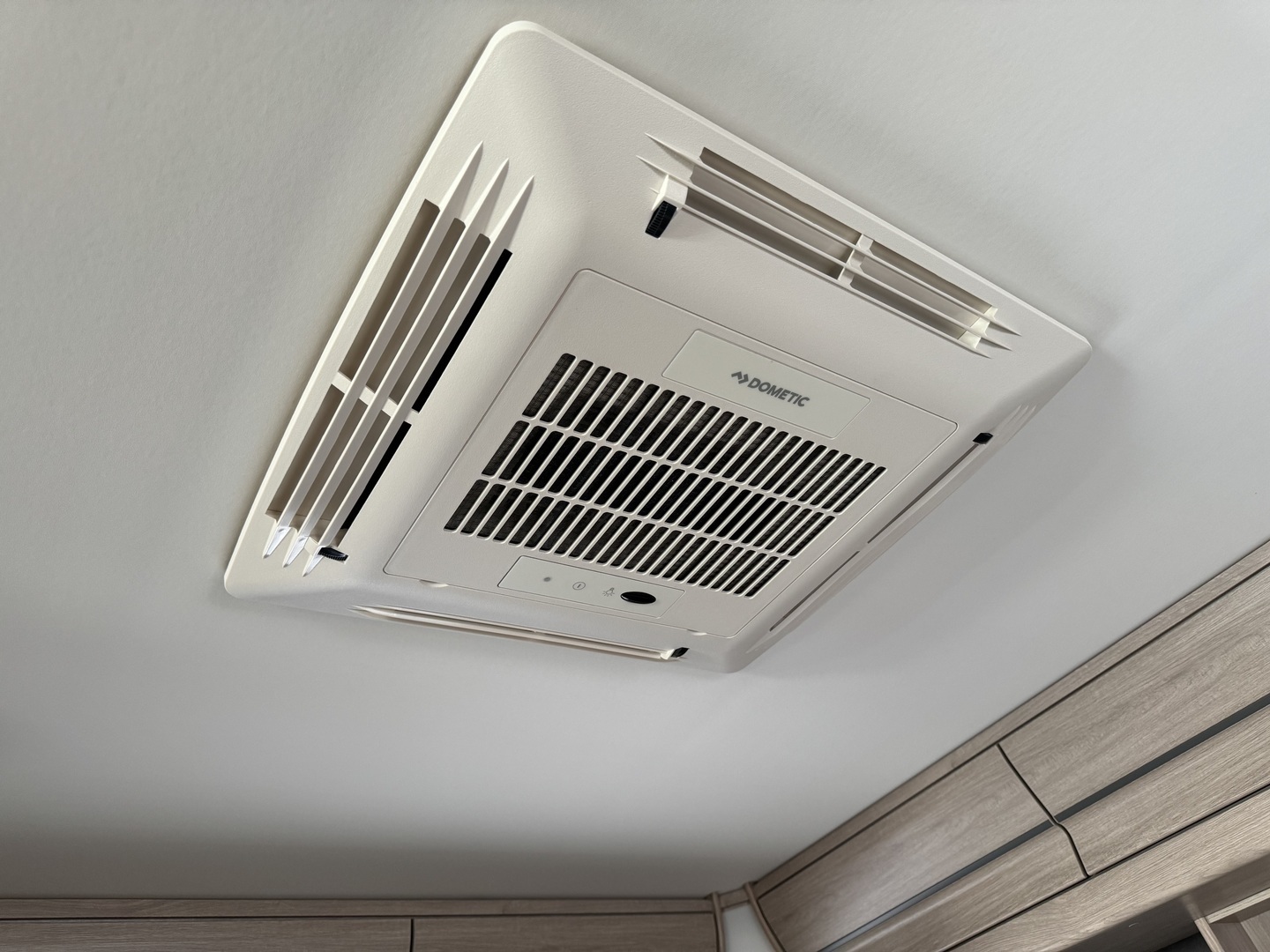 KABE Travel Master Classic 740 LGB 2021