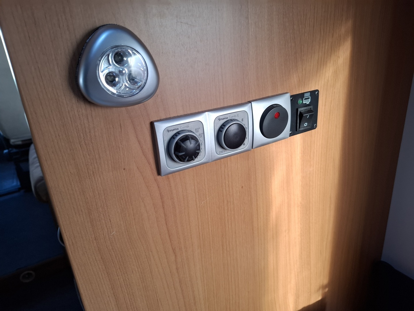 BÜRSTNER NEXXO T 660 2010