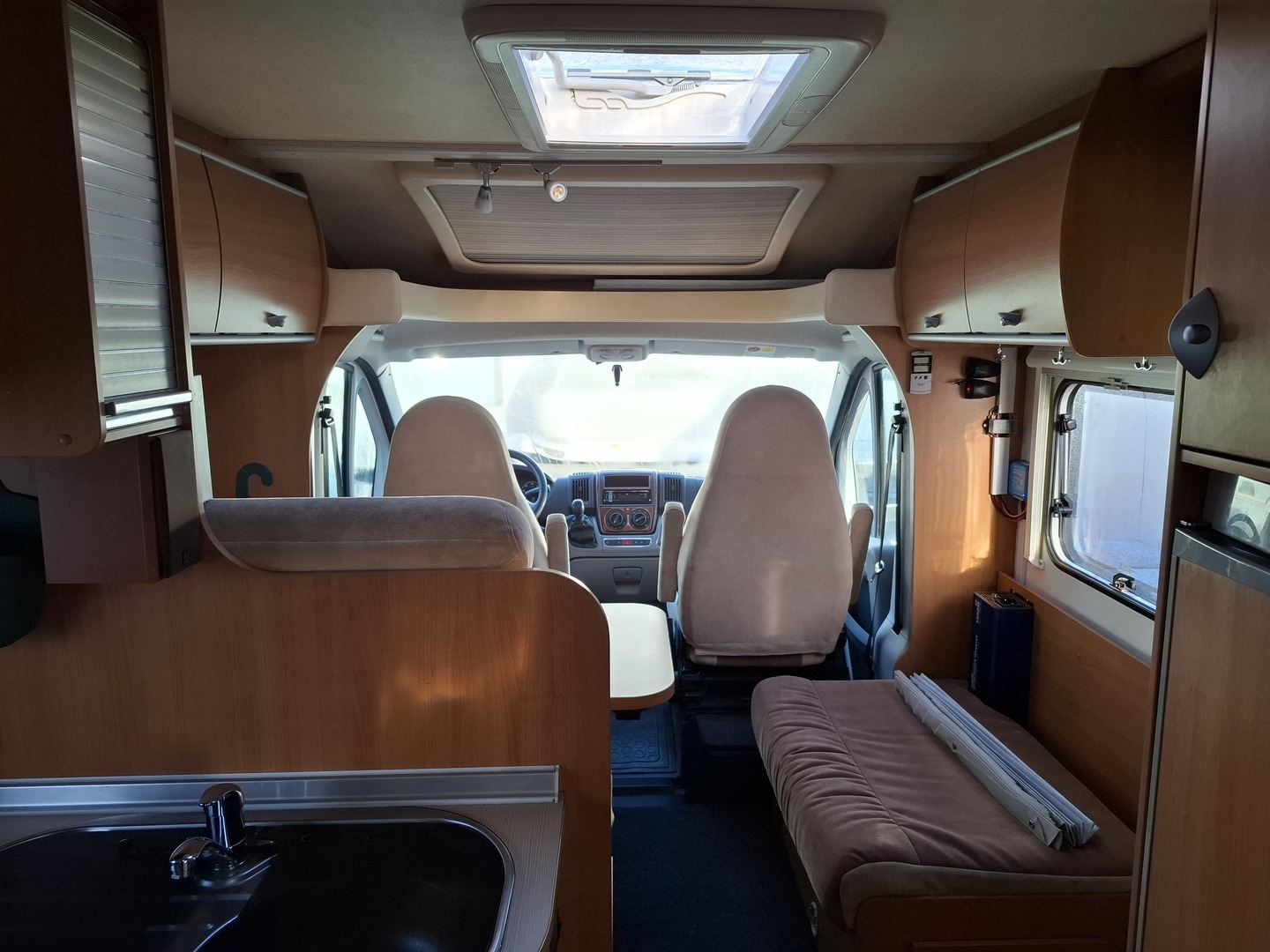 BÜRSTNER NEXXO T 660 2010