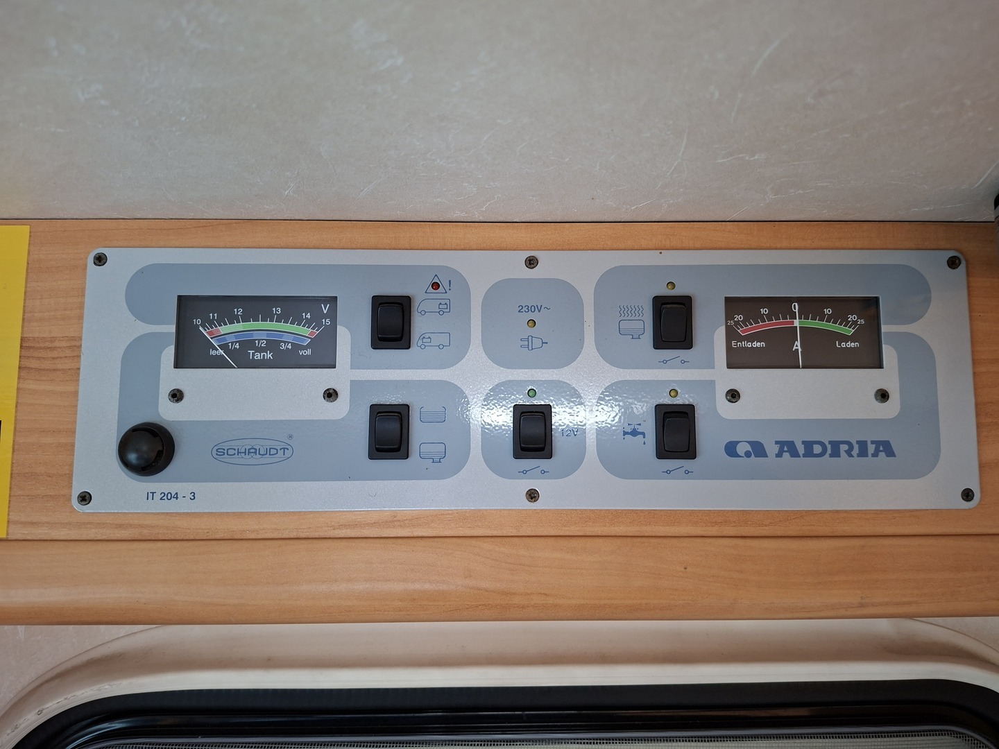 ADRIA CORAL 660SL 2005