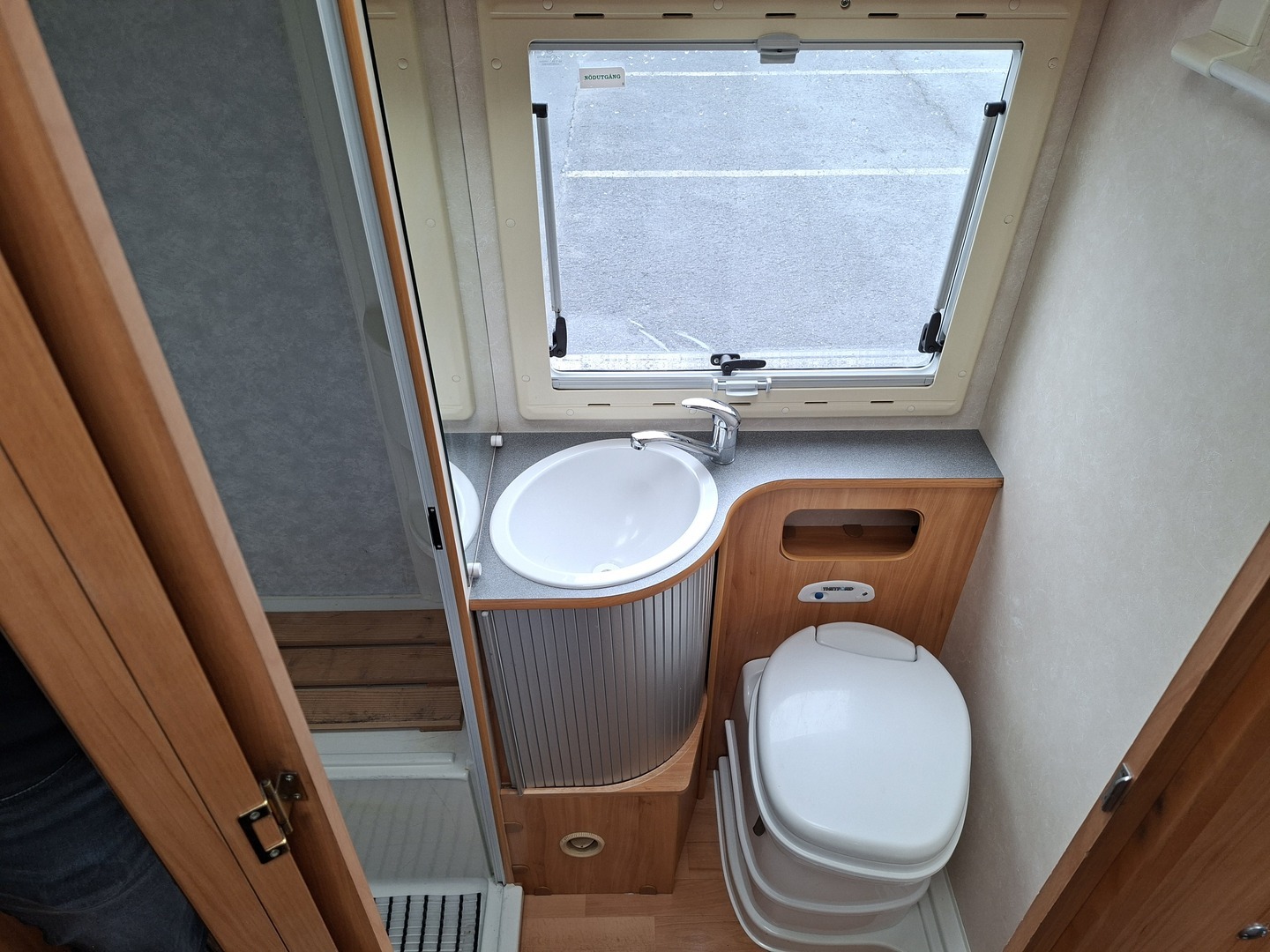 ADRIA CORAL 660SL 2005