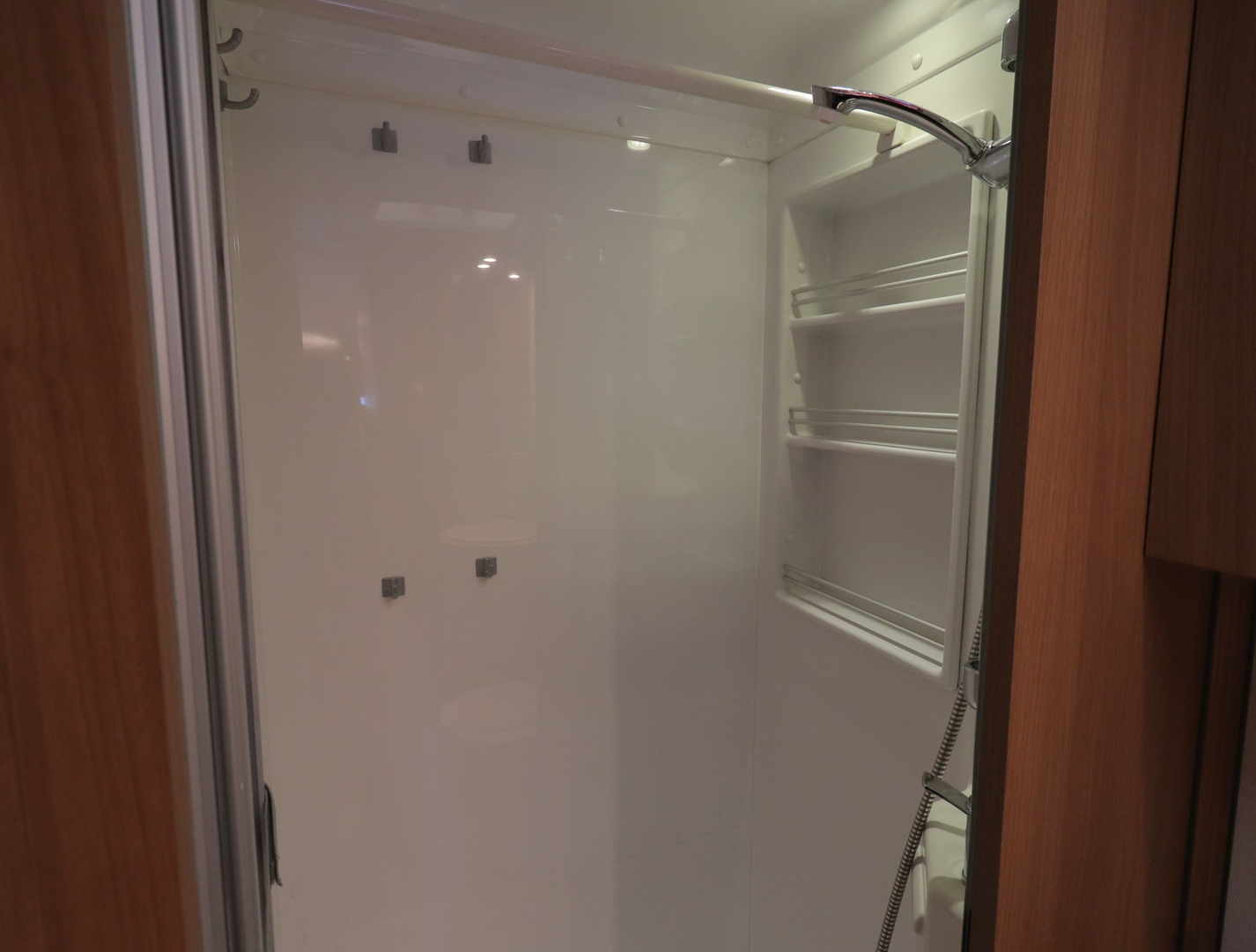 KABE Travel Master 700 XL 2009