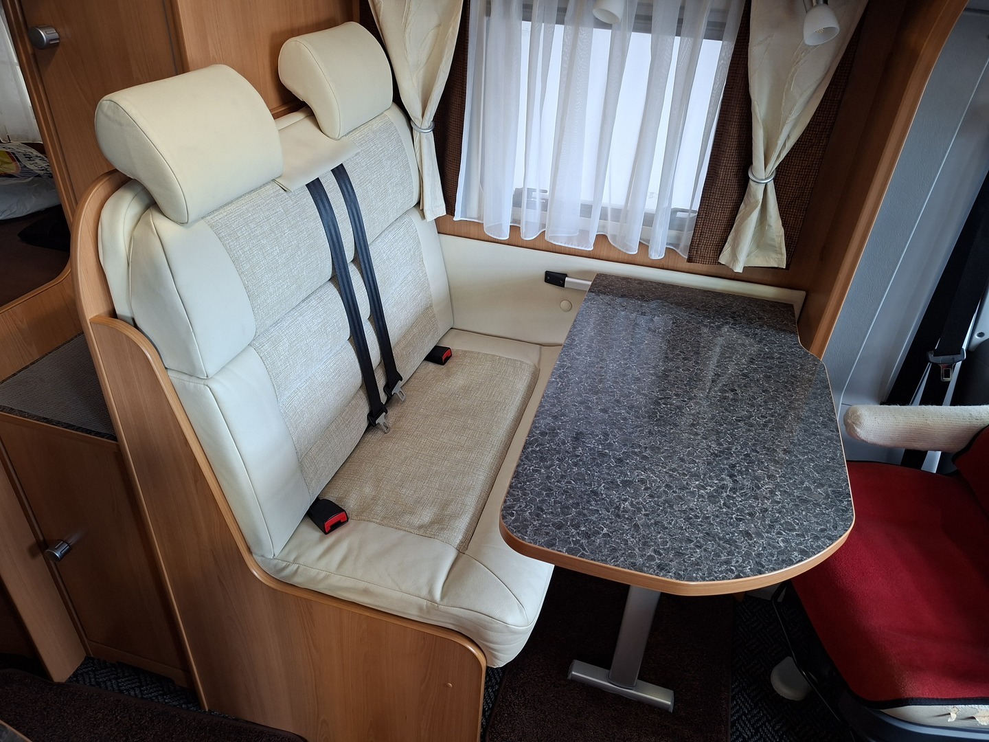 DETHLEFFS GLOBEBUS T 001  T 002 2009