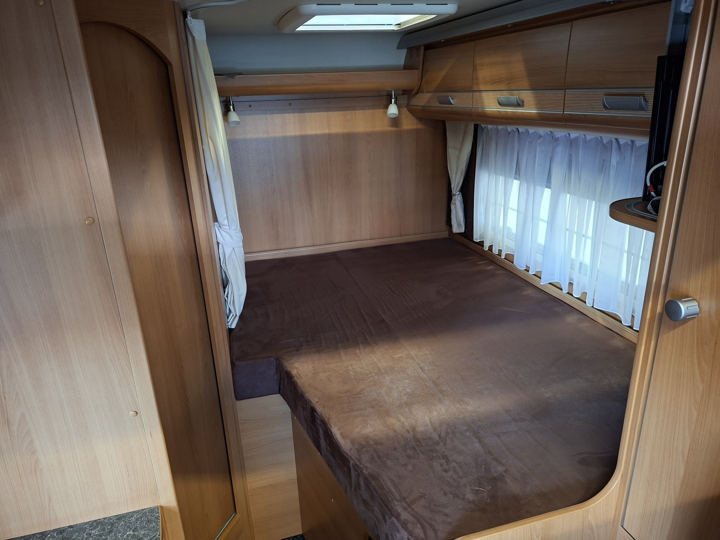 DETHLEFFS GLOBEBUS T 001  T 002 2009