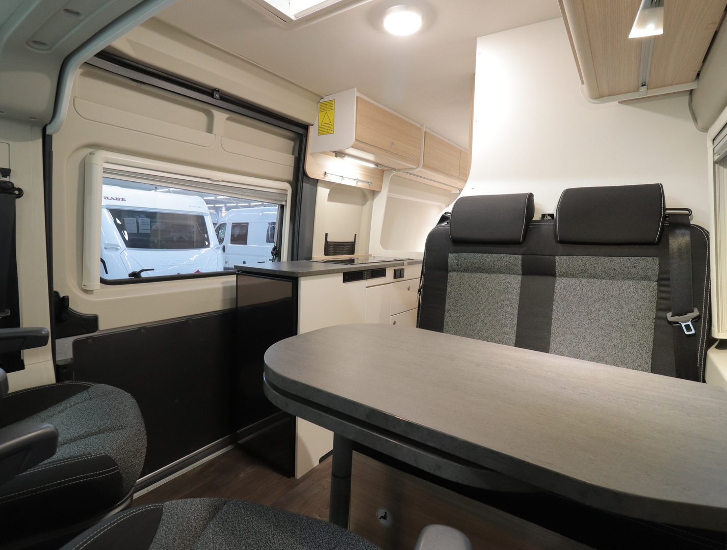 SUNLIGHT CLIFF 600 2020