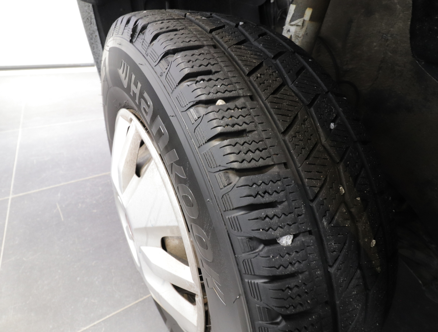 SUNLIGHT CLIFF 600 2020