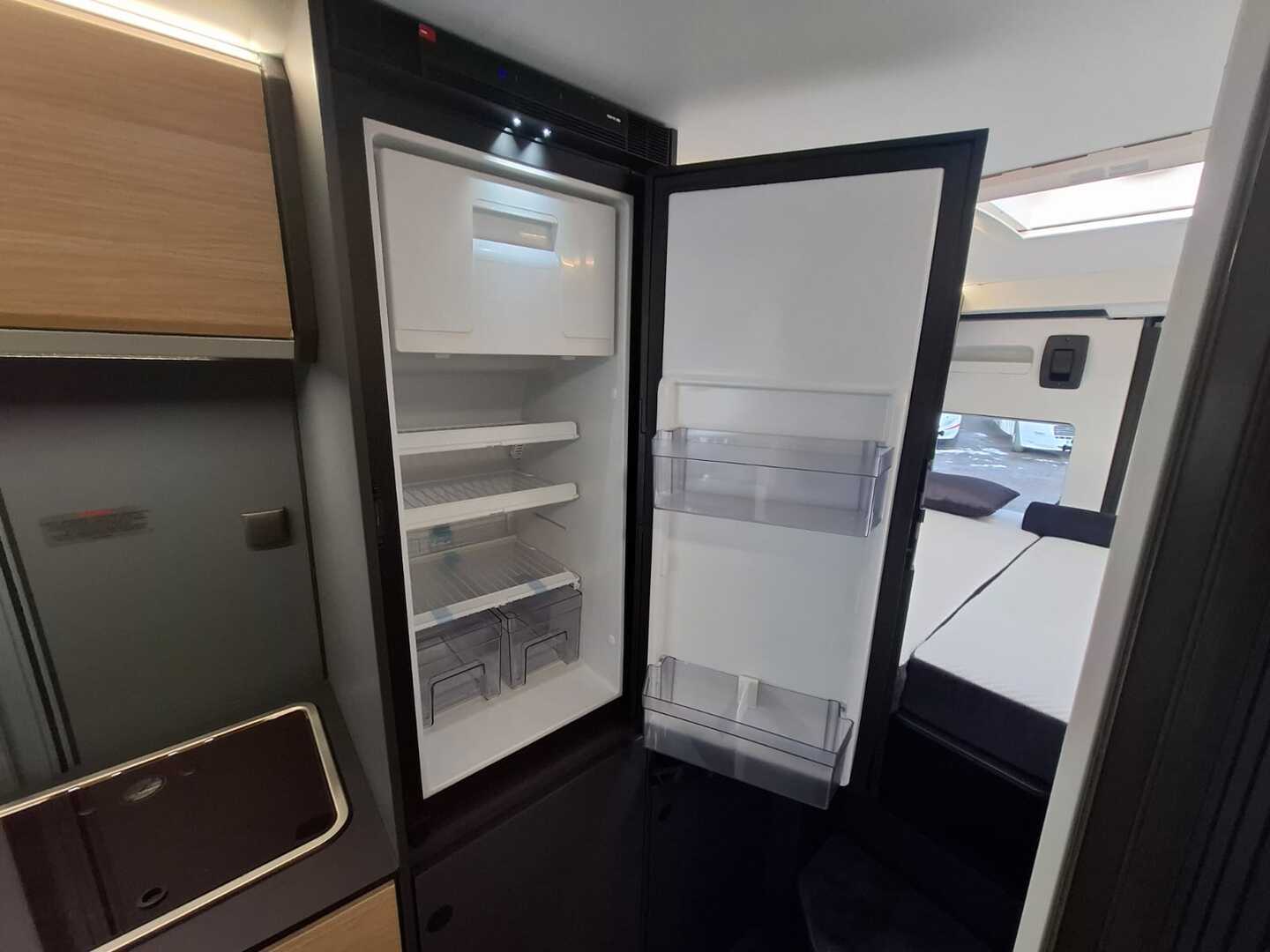 ADRIA TWIN 640 SLB 2025