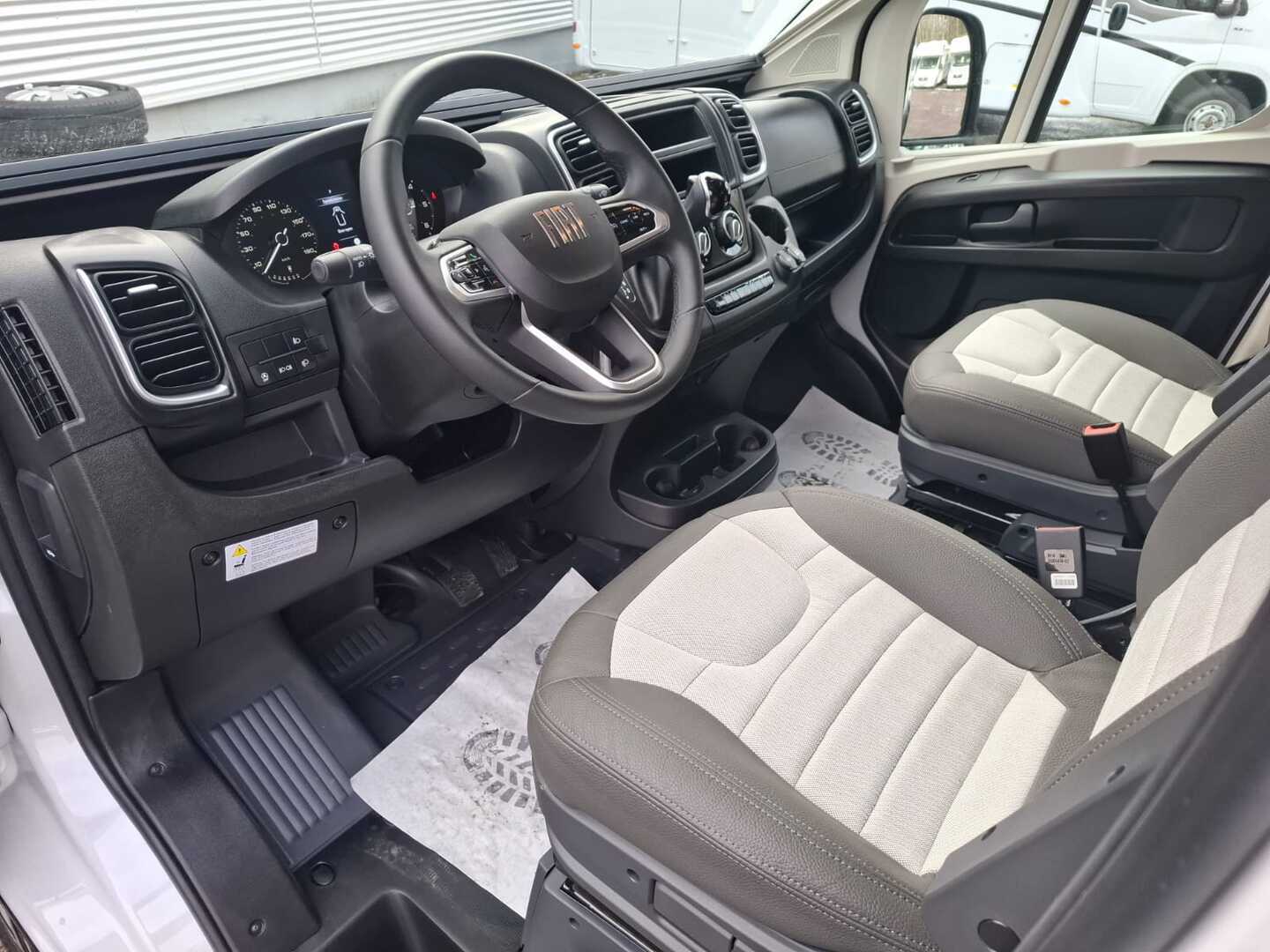 ADRIA TWIN 640 SLB 2025