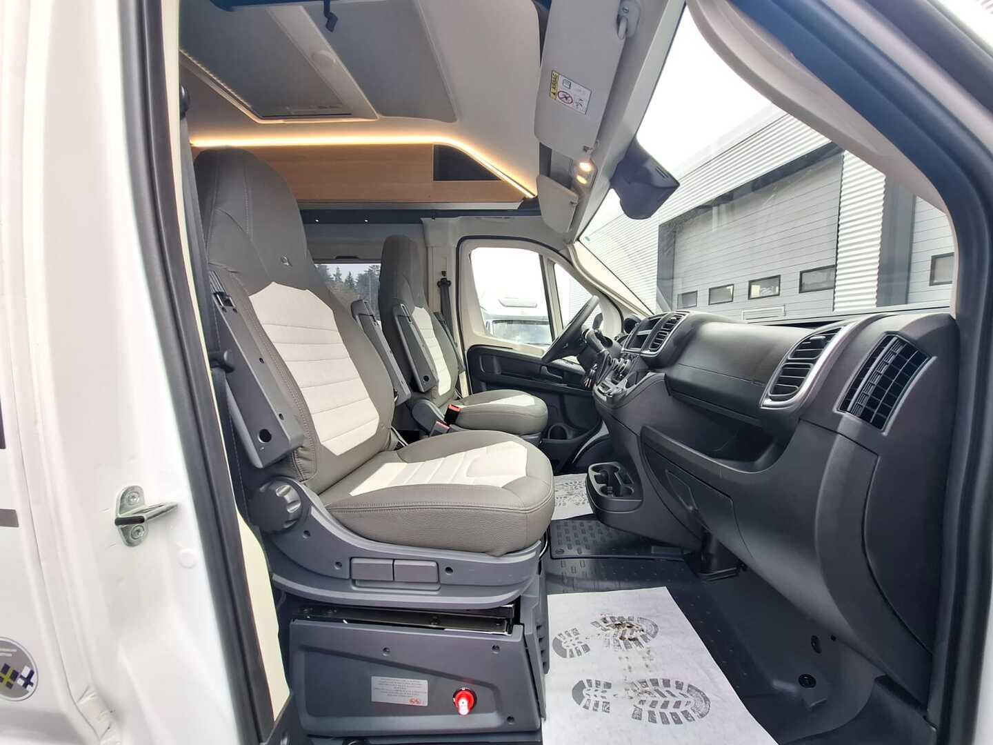 ADRIA TWIN 640 SLB 2025