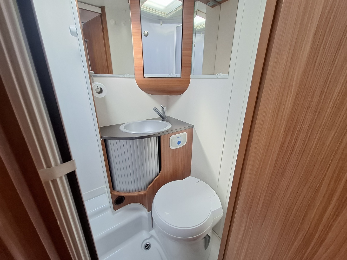 ADRIA Matrix Plus 680 SP 2011