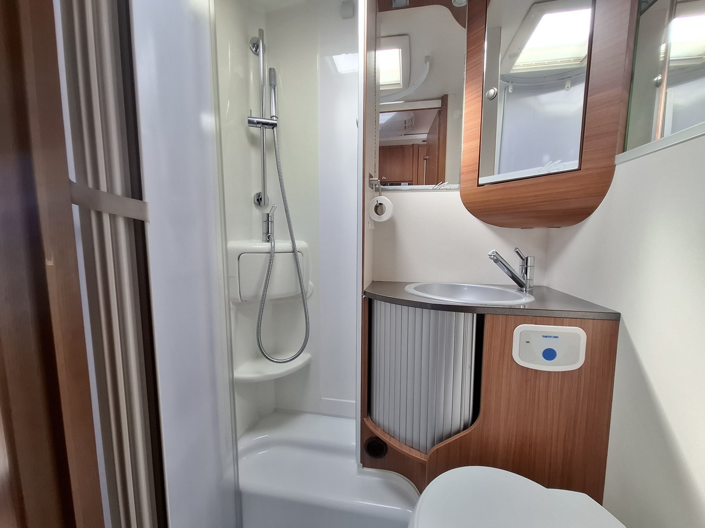 ADRIA Matrix Plus 680 SP 2011