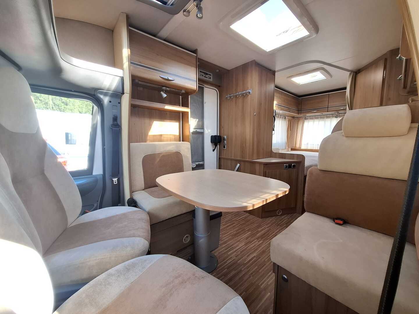 BÜRSTNER Nexxo T 660 2008