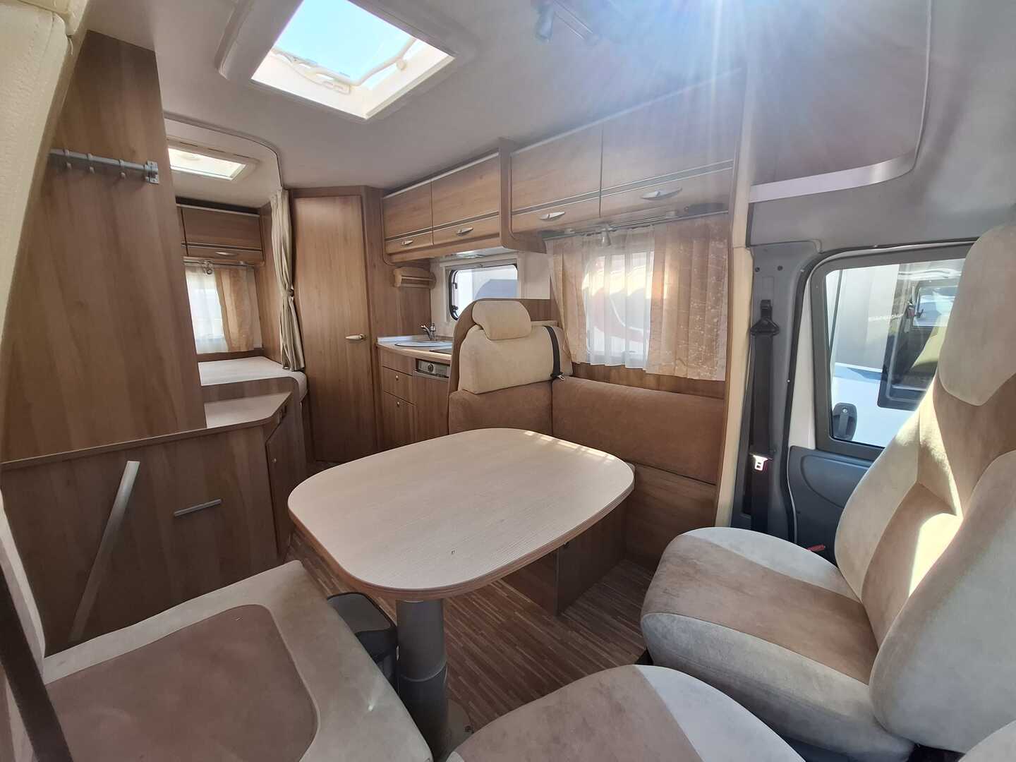 BÜRSTNER Nexxo T 660 2008