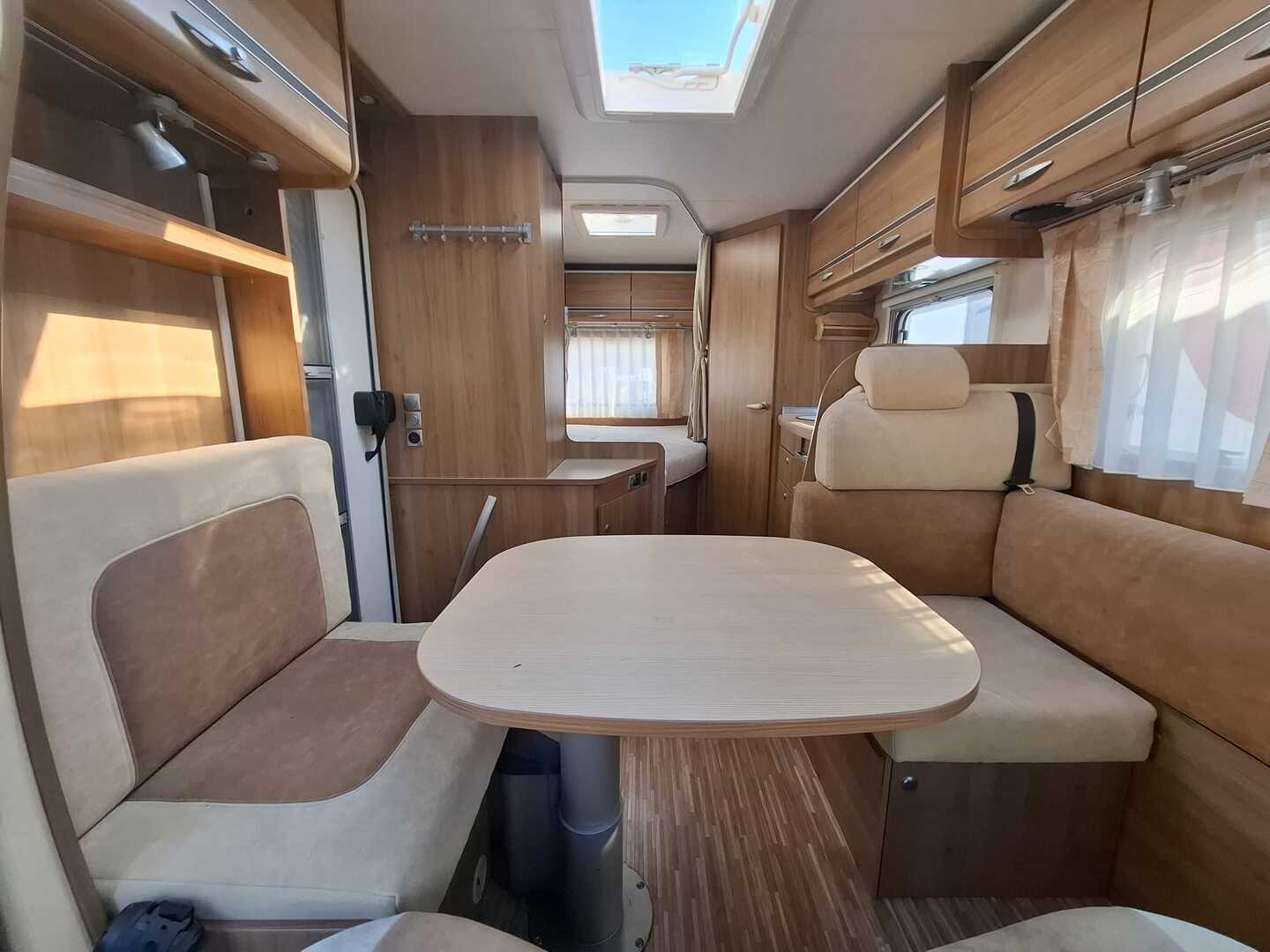 BÜRSTNER Nexxo T 660 2008