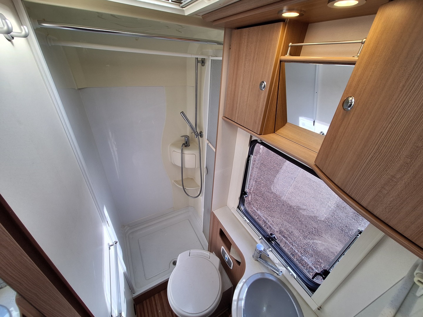 ADRIA Matrix Axess 650 SF 2013