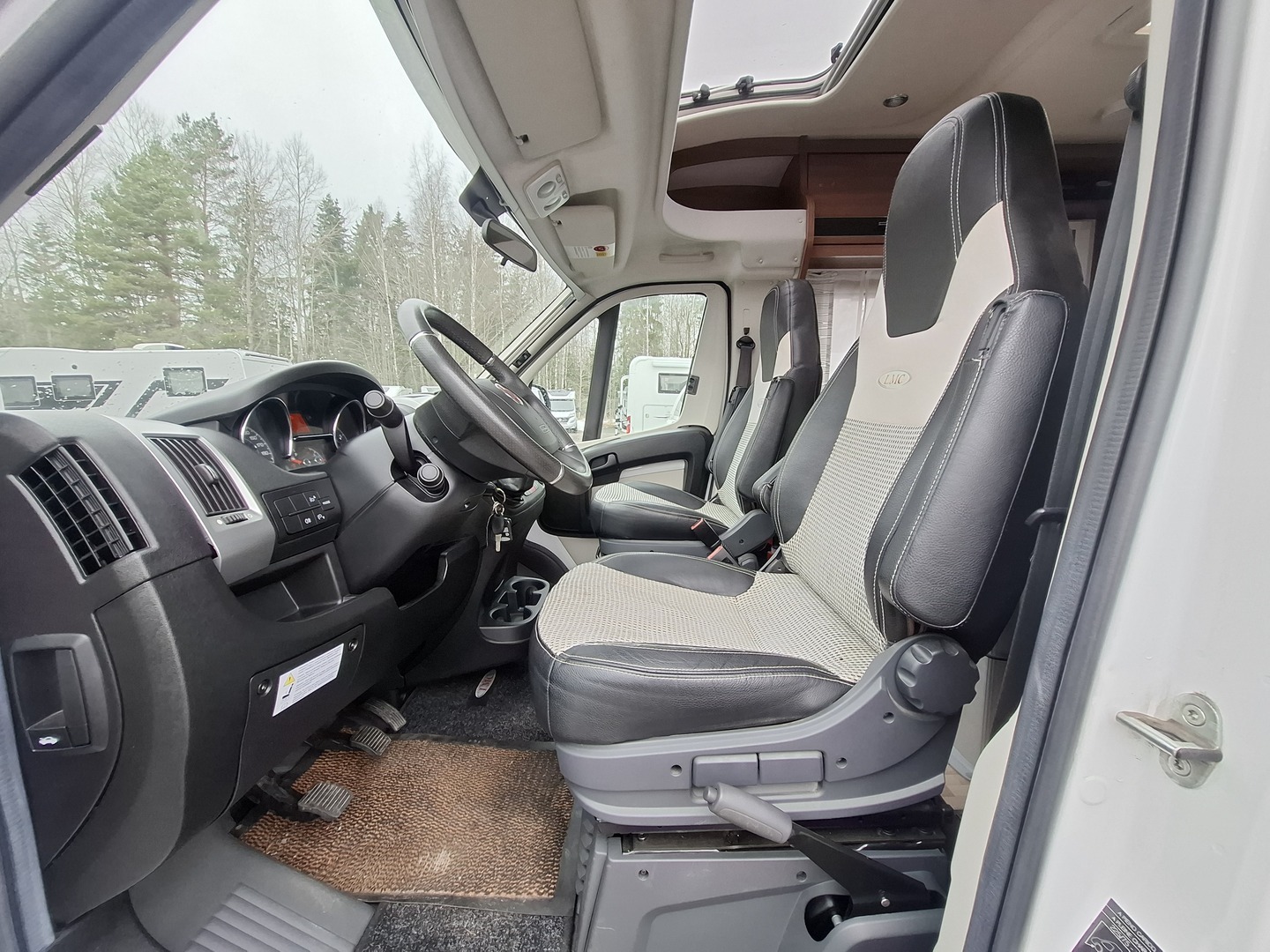 LMC Cruiser T 712 SportLine 2015