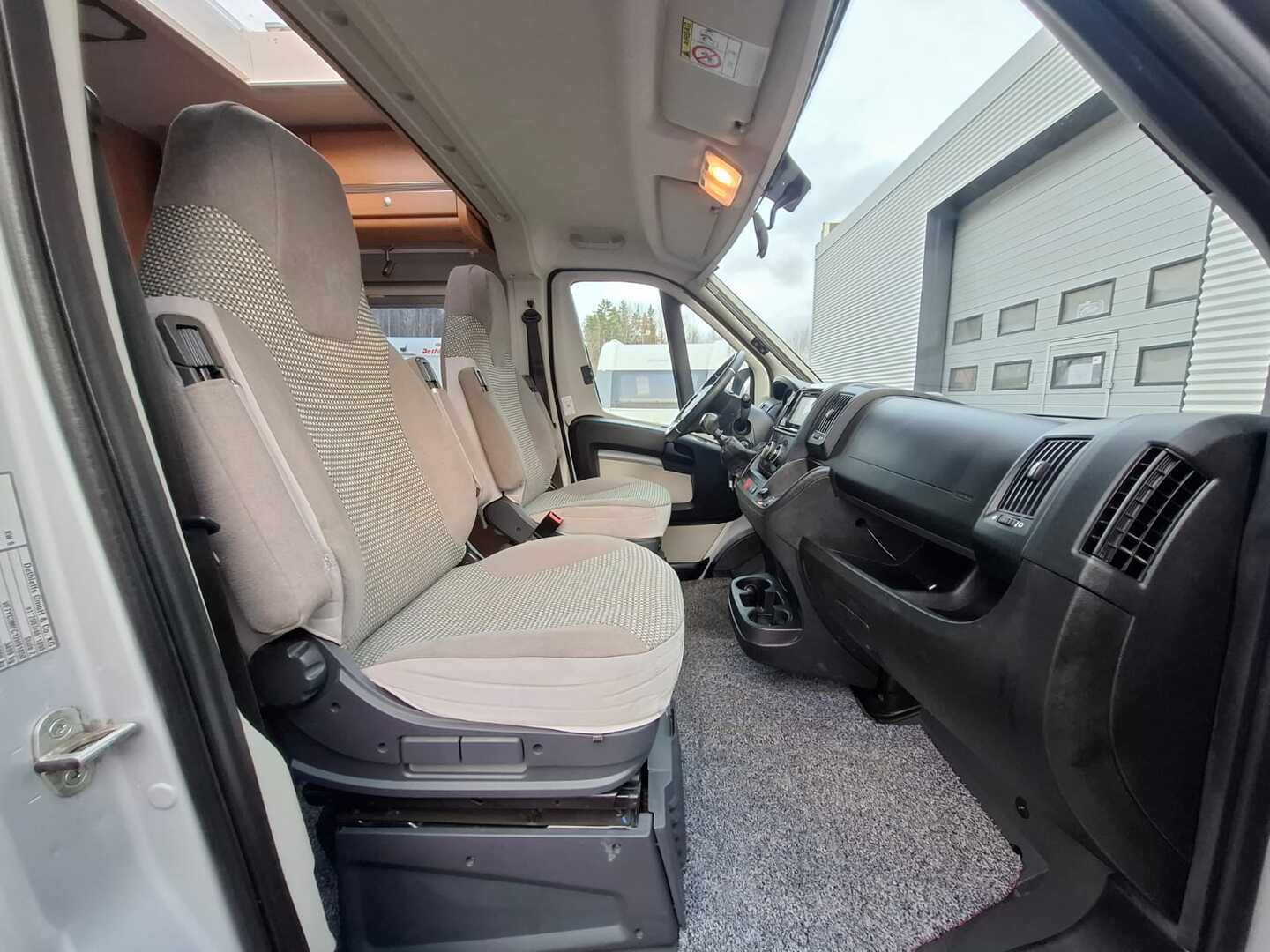 PÖSSL 2 WIN Plus VAN 600 2019
