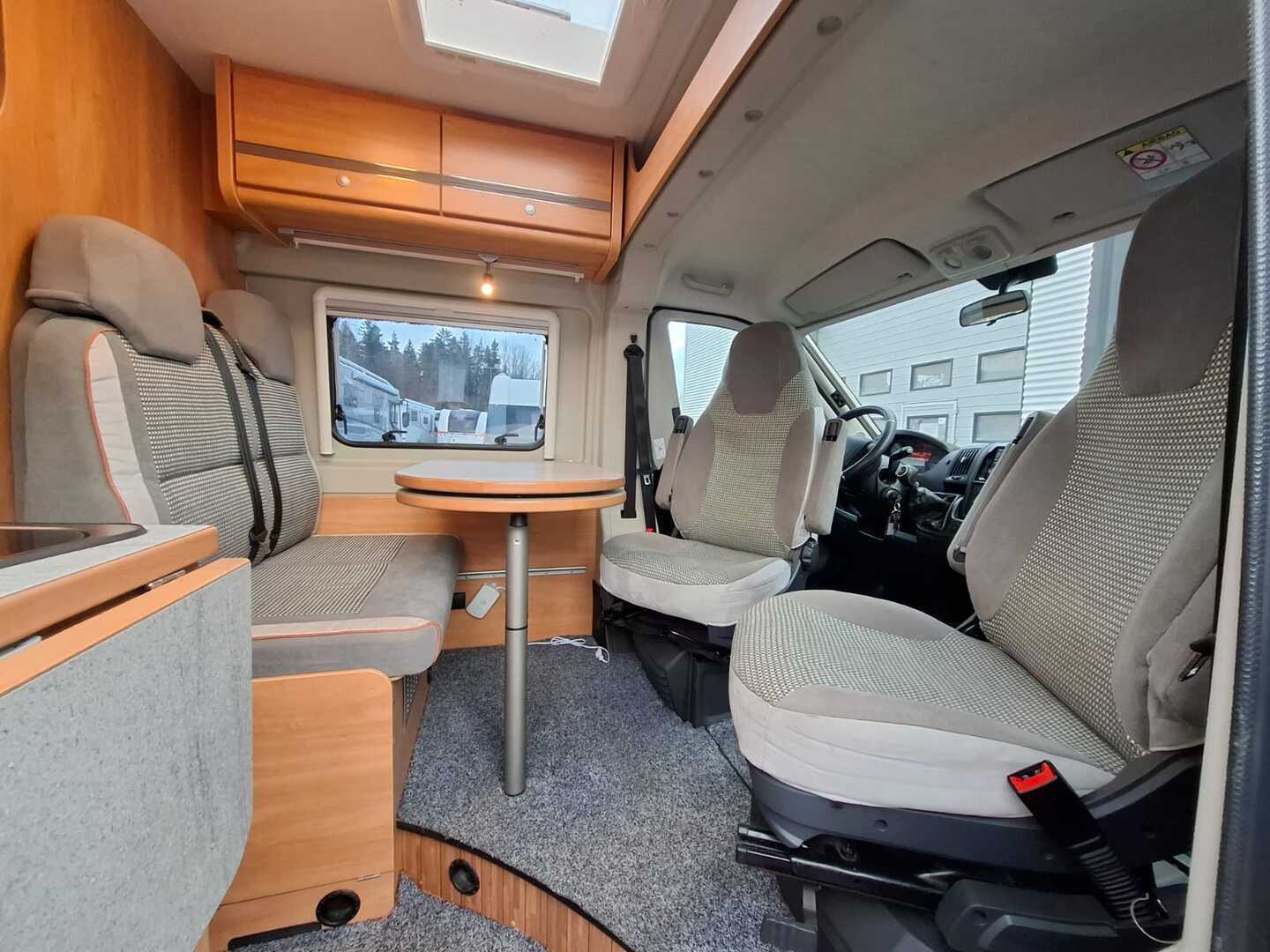 PÖSSL 2 WIN Plus VAN 600 2019