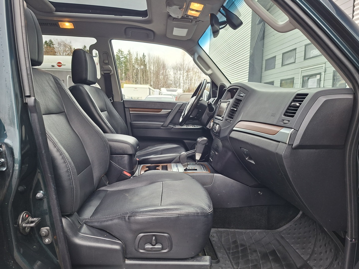 MITSUBISHI Pajero 2010