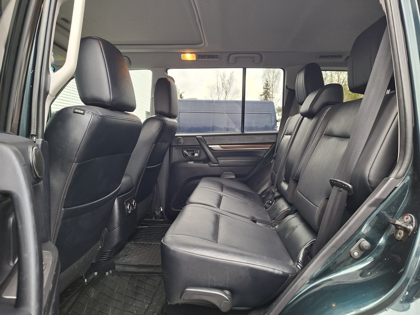 MITSUBISHI Pajero 2010