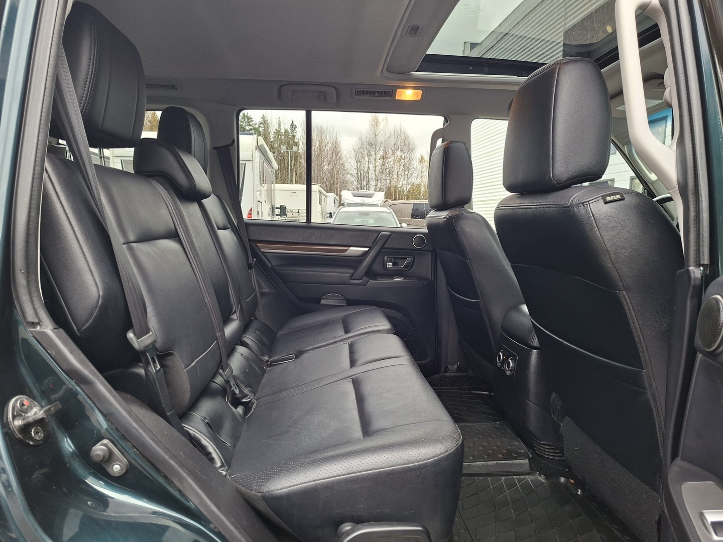 MITSUBISHI Pajero 2010