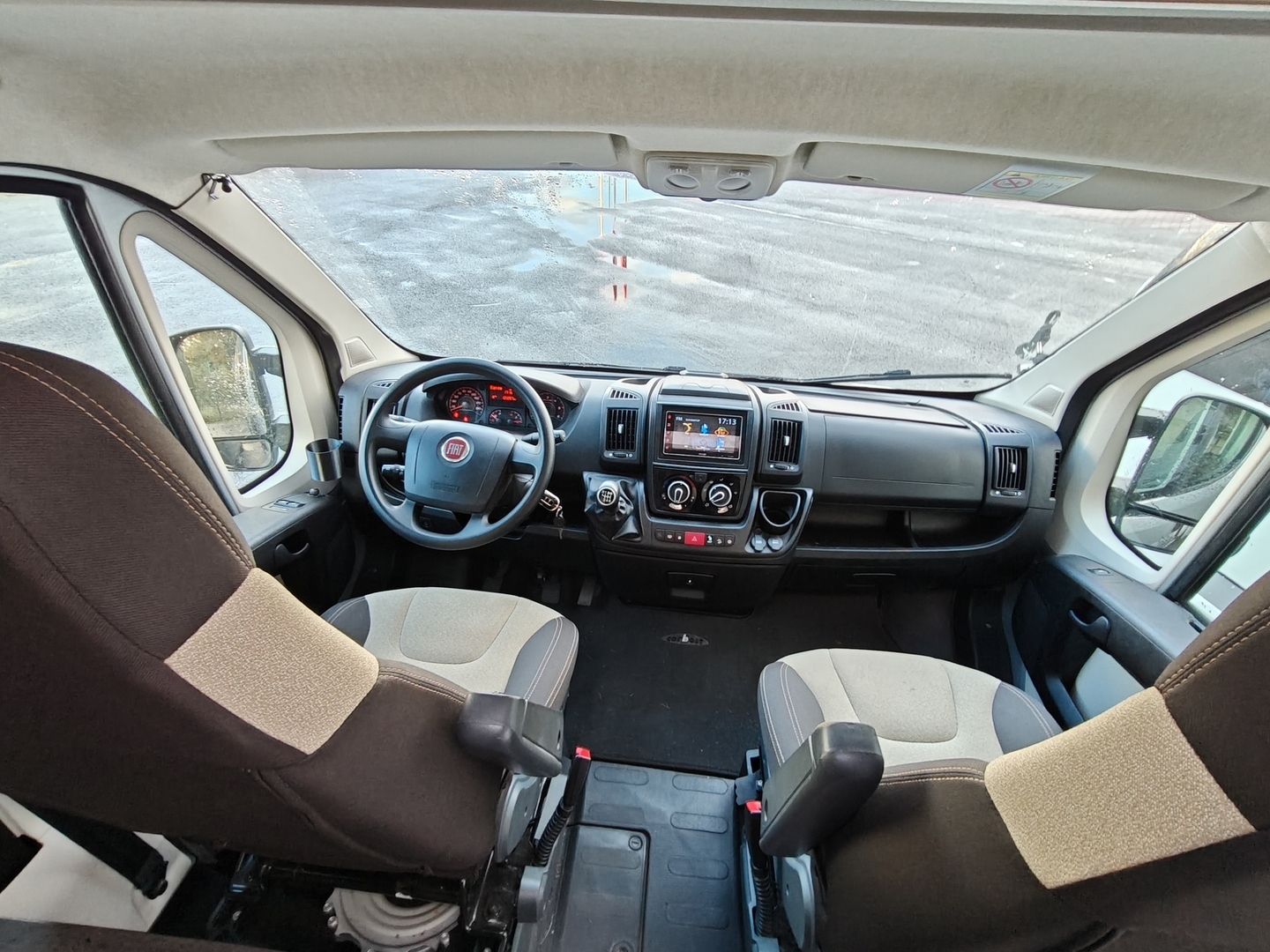 PÖSSL Roadcar Van R 600 2019