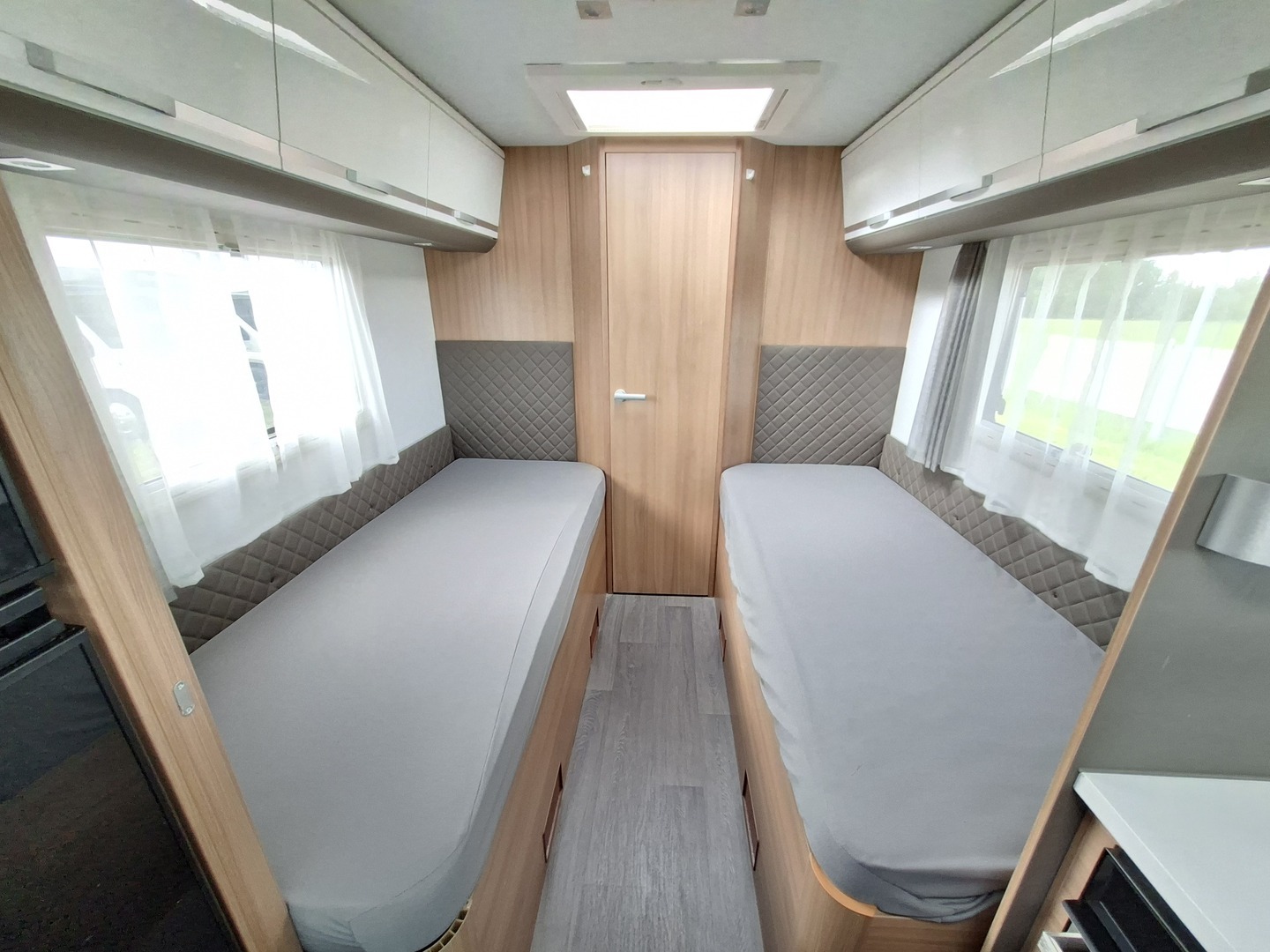 ADRIA Matrix Supreme 670 SLT 2019