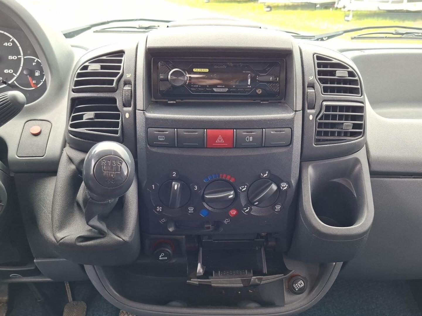 ADRIA Coral Plus 660 SL 2005