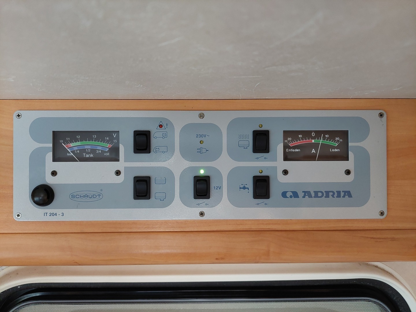 ADRIA Coral Plus 660 SL 2005