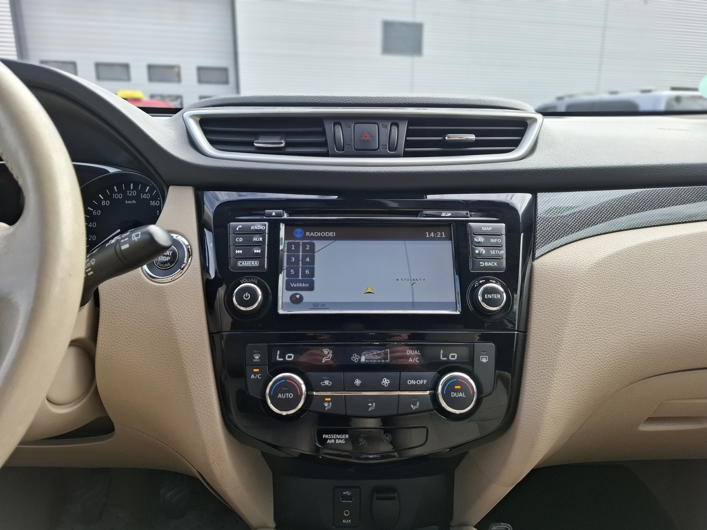 NISSAN X-Trail 2016